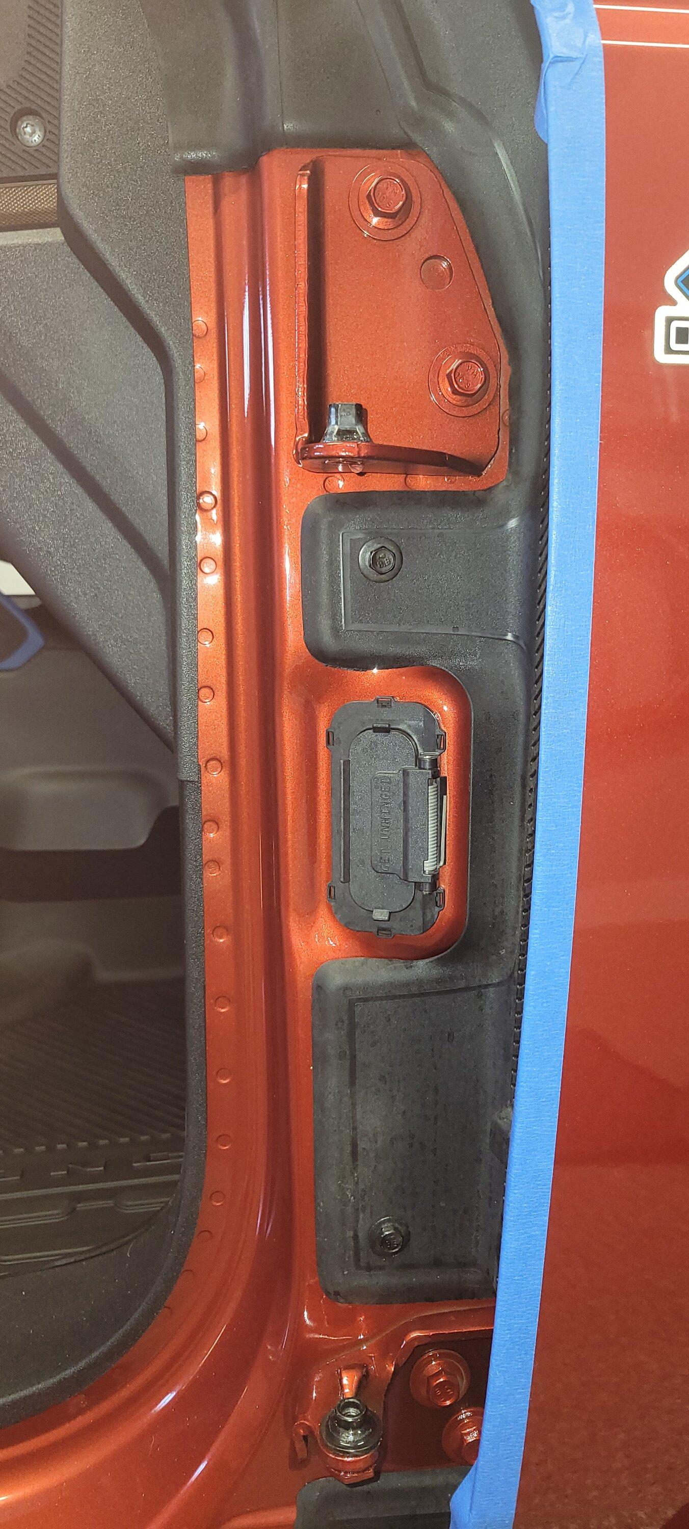 Ford Bronco Unpainted front door jams... ddoorjam1
