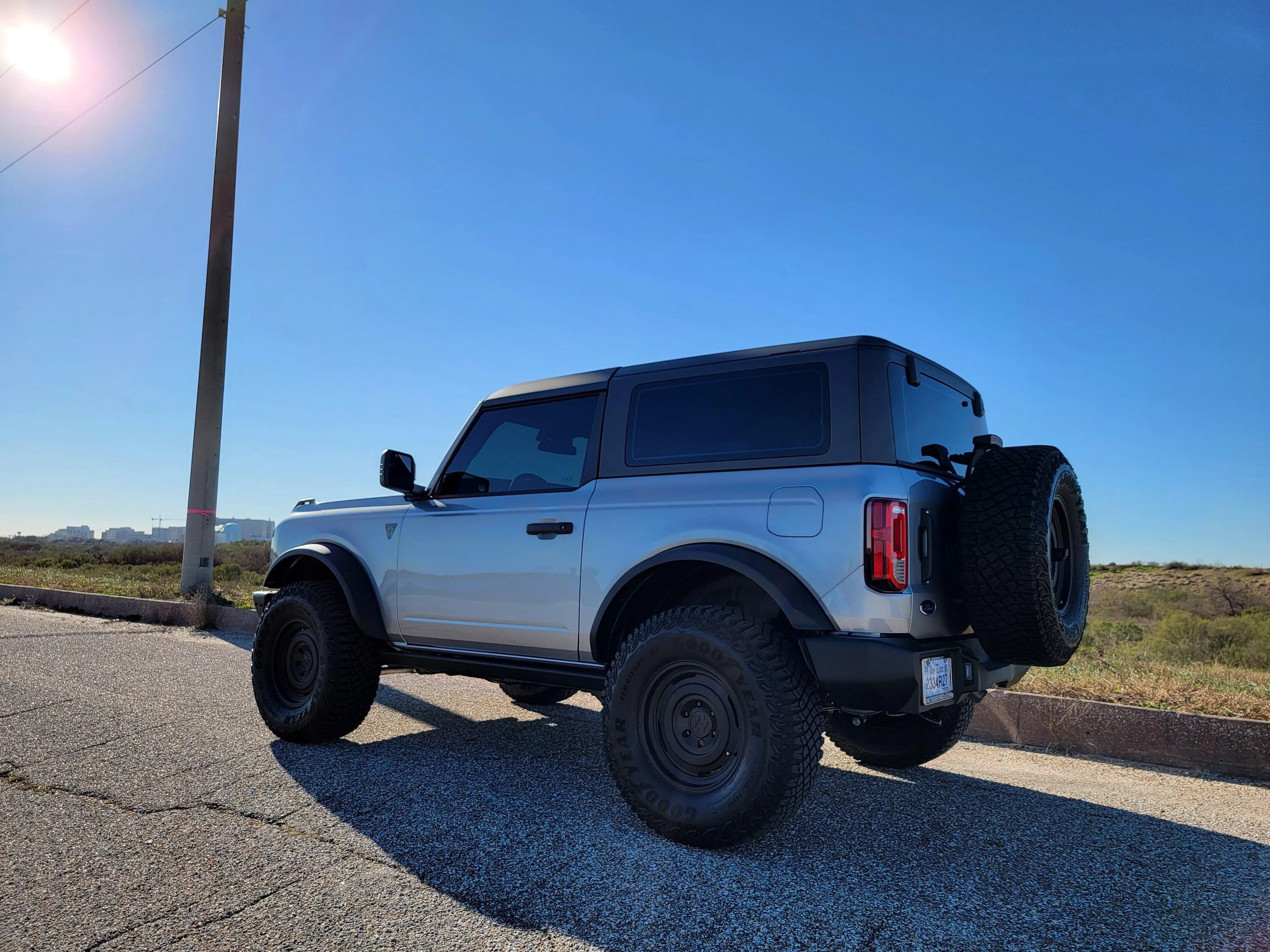 Ford Bronco ICONIC SILVER Bronco Club 20230114_152116