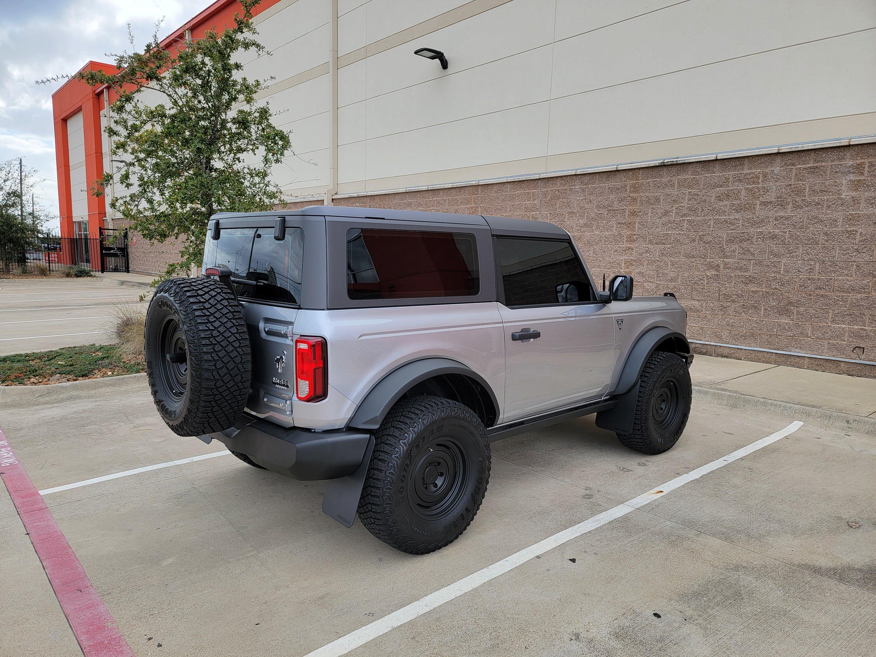 Ford Bronco ICONIC SILVER Bronco Club 20230115_135341