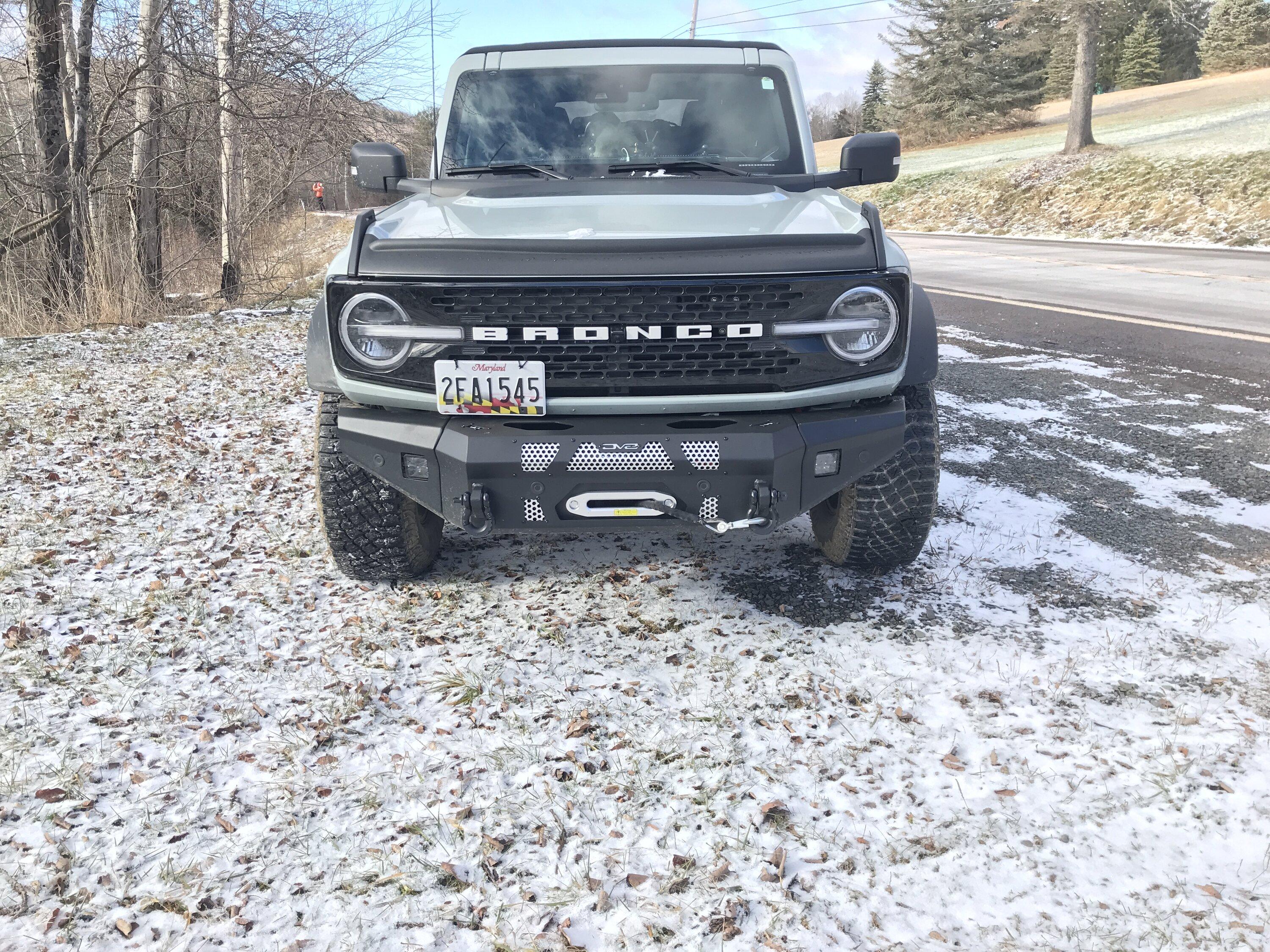 Ford Bronco Dv8 and factory capable bumper F9544E85-BC08-433E-96E6-95BE3A46B340