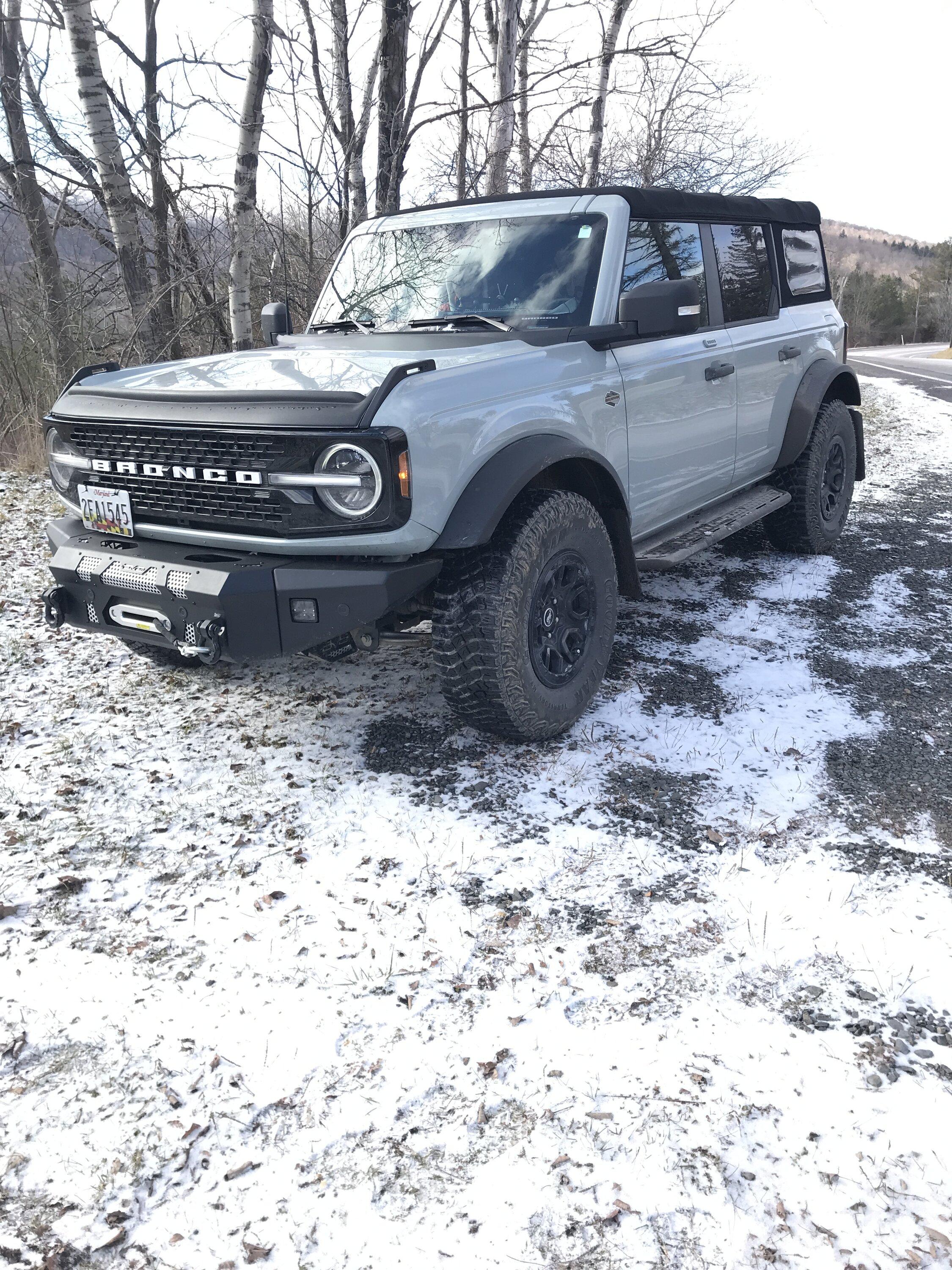 Ford Bronco Dv8 and factory capable bumper FB7F7958-2348-4339-A5EA-DEC634C40F58