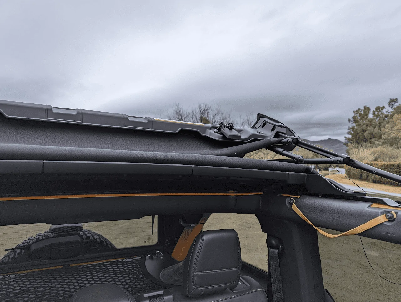 Ford Bronco Installed our Bestop Skyrider for Hardtop 1673896615654