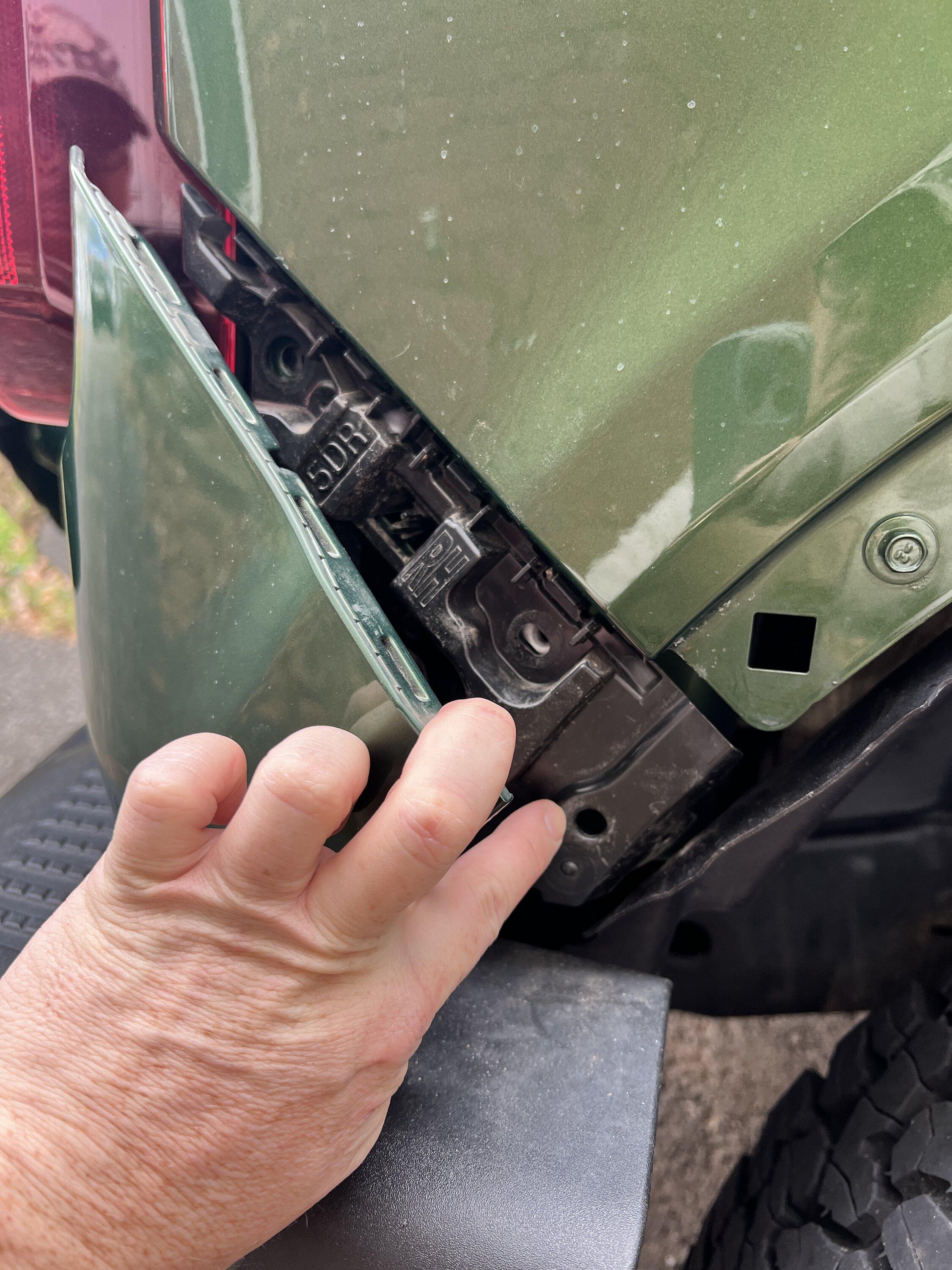 Ford Bronco Minor Fender Damage....Help with part(s) 45646420-1248-4617-ADBA-7598EFECE0A9