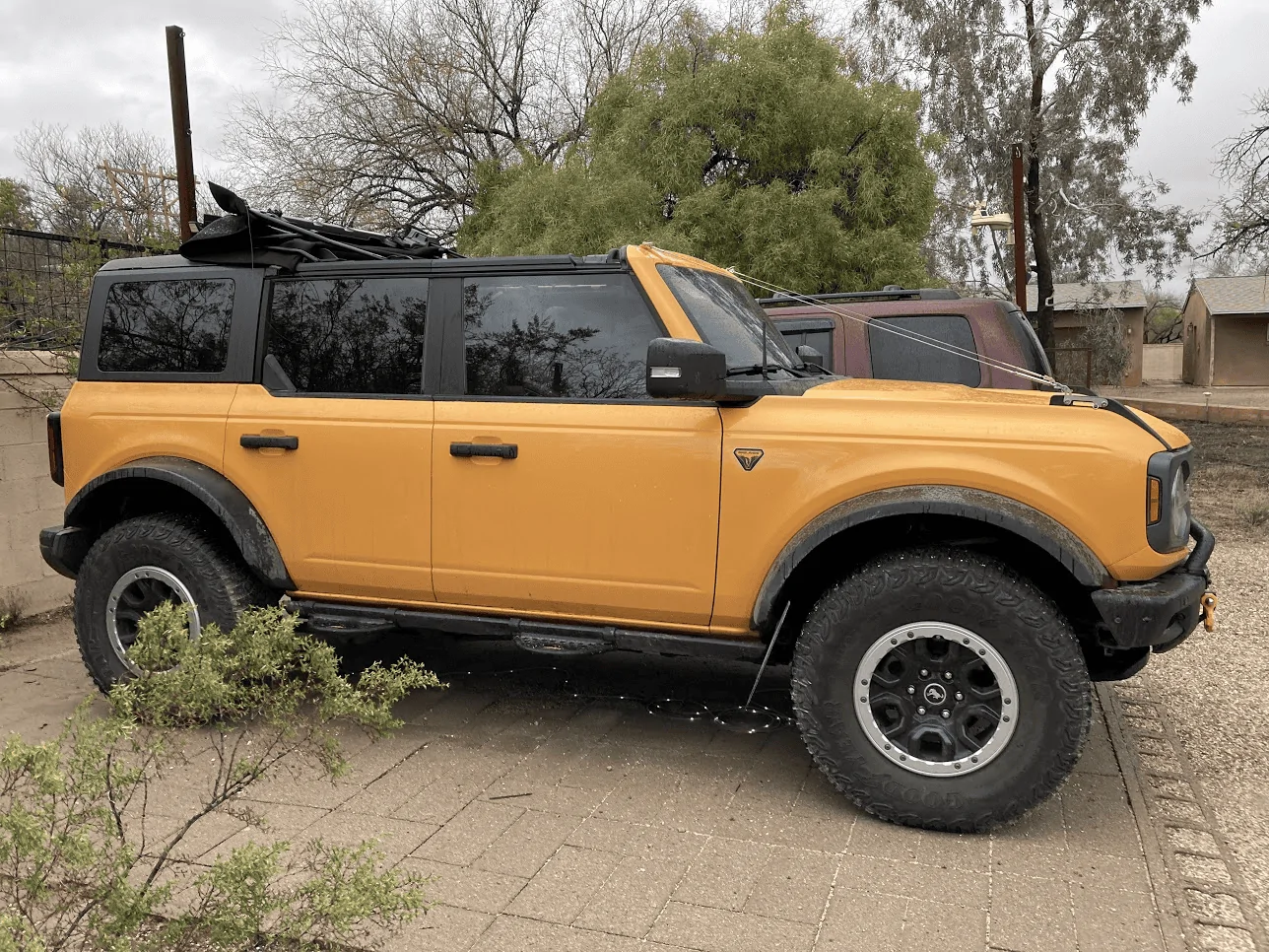 Ford Bronco Installed our Bestop Skyrider for Hardtop 1673913123720
