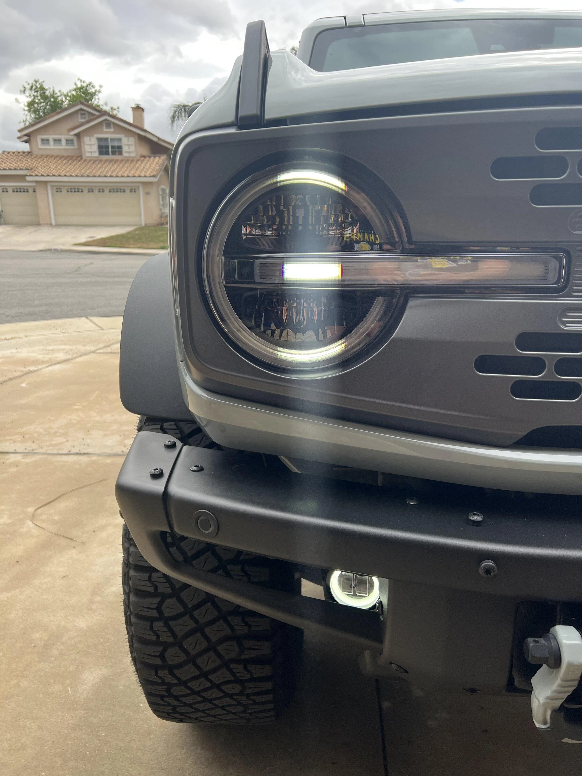 Ford Bronco CACTUS GRAY Bronco Club 826674CC-6161-490B-B69C-ACB6398FCB4F