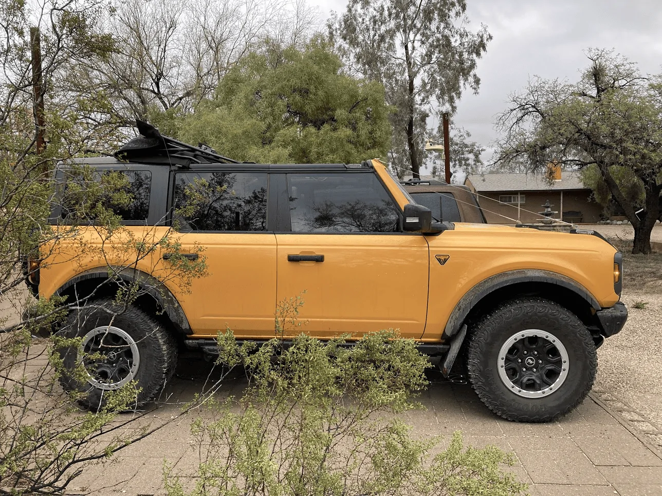 Ford Bronco Installed our Bestop Skyrider for Hardtop 1673927882652