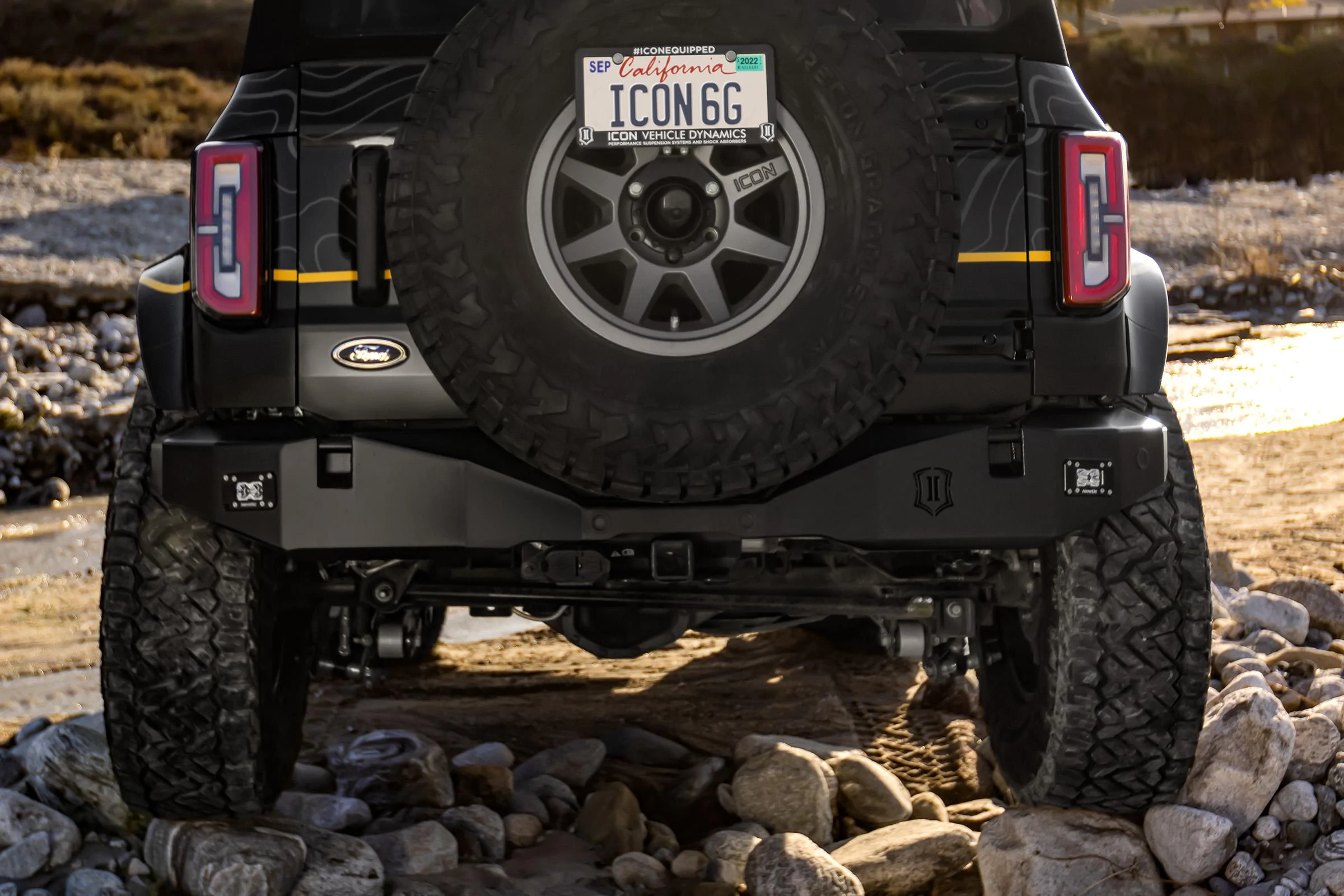 Ford Bronco ICON Impact Pro Series Rear Bumper 45202-Lifestyle03_hi-res