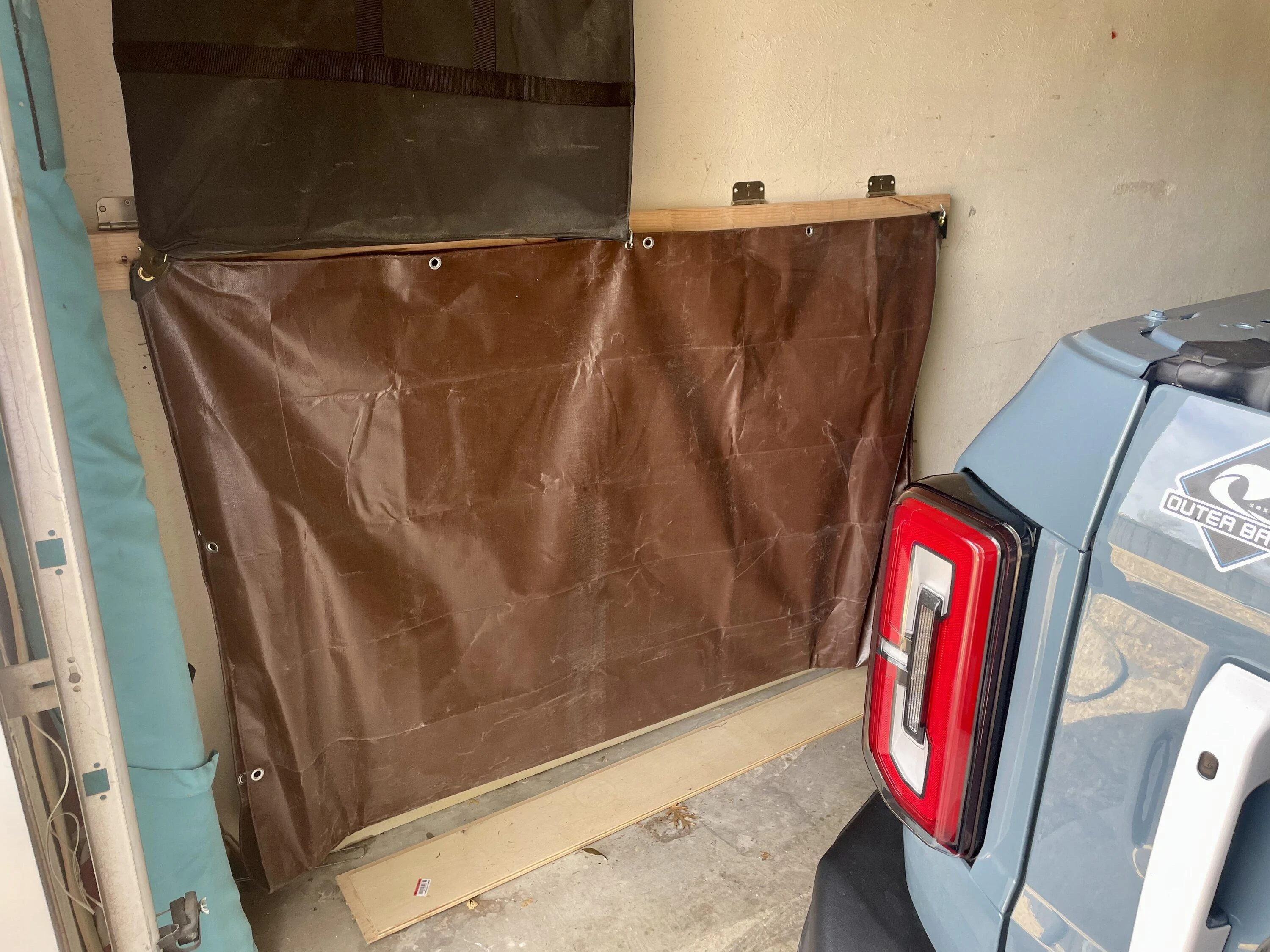 Ford Bronco My middle panel storage solution 8B04E7A8-6D82-4CB5-BD37-7A84B2CF88E2