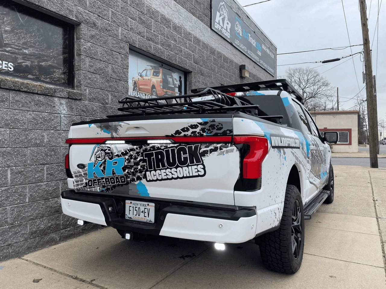 Ford Bronco Dual LED Light Reverse Kit w/Diode Dynamics Lights | TRAILER CONNECTION 1673987733270