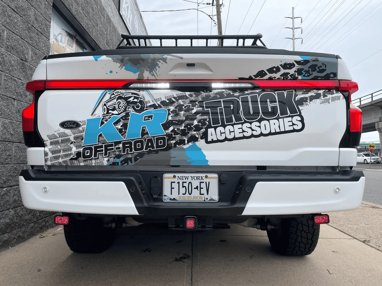Ford Bronco Dual LED Light Reverse Kit w/Diode Dynamics Lights | TRAILER CONNECTION 1673987743916