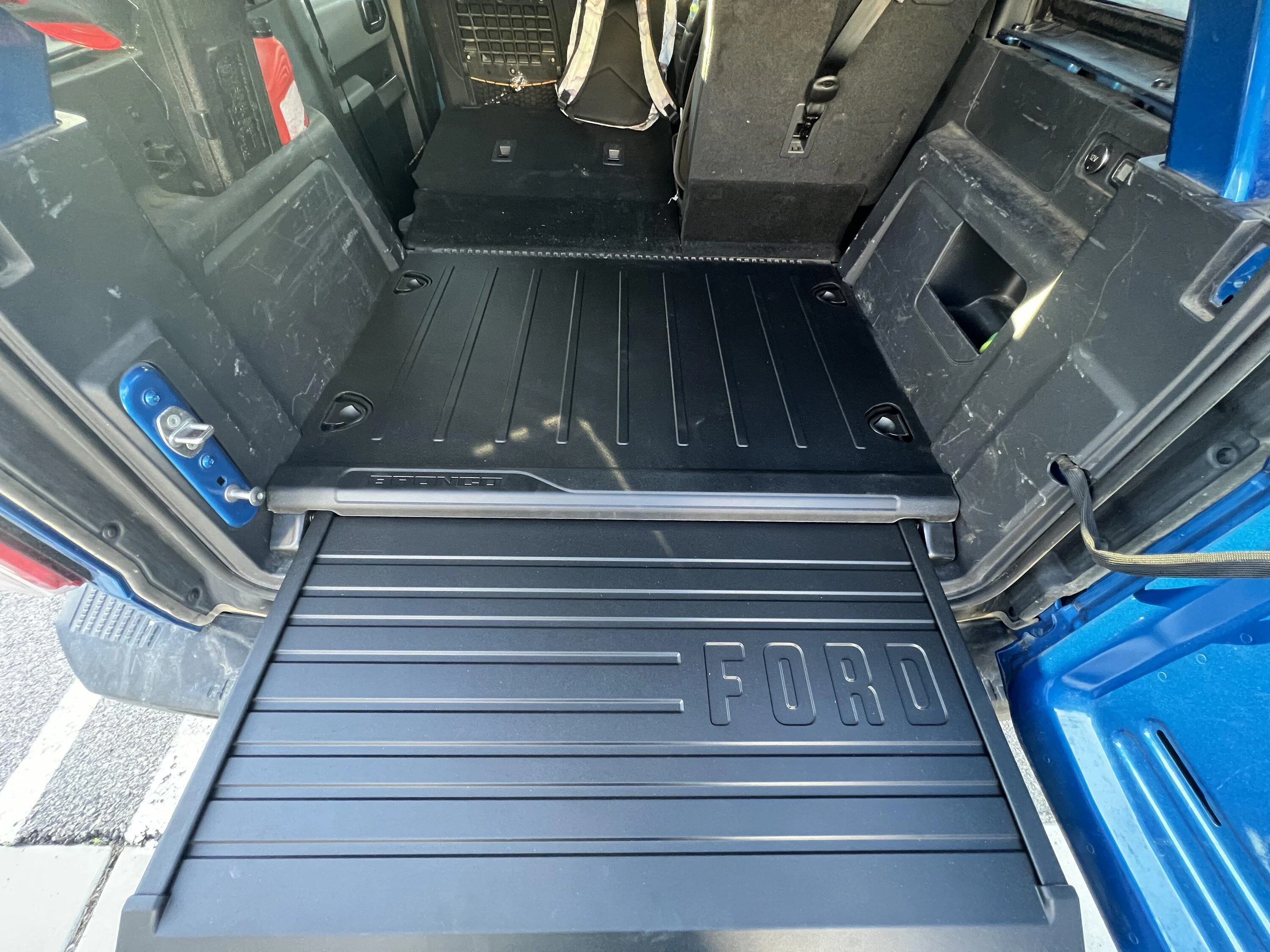 Ford Bronco Ford Bronco Slideout Tailgate finally available as an accessory! 6872B204-39CB-47AA-B3A2-62C7ED46997B