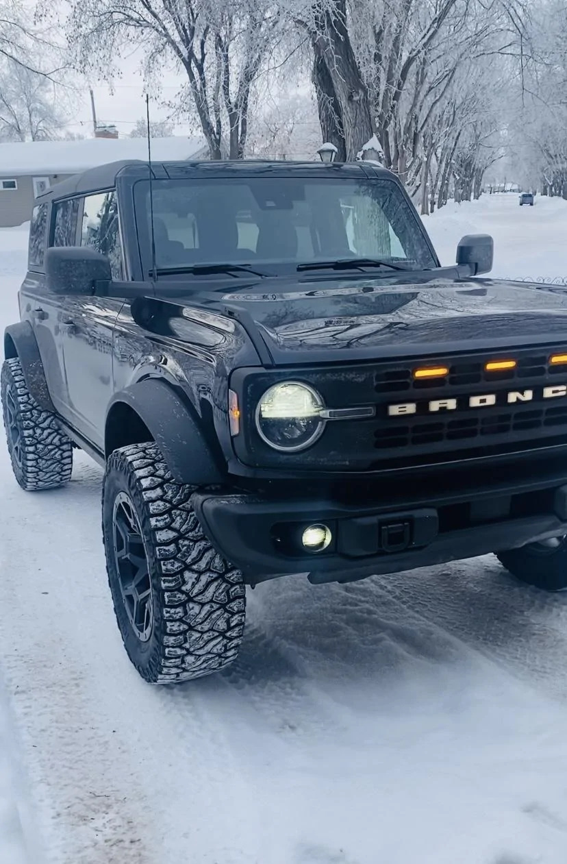 Ford Bronco SHADOW BLACK Bronco Club BA6D32A5-2CDC-4F85-AB31-E9B023970713