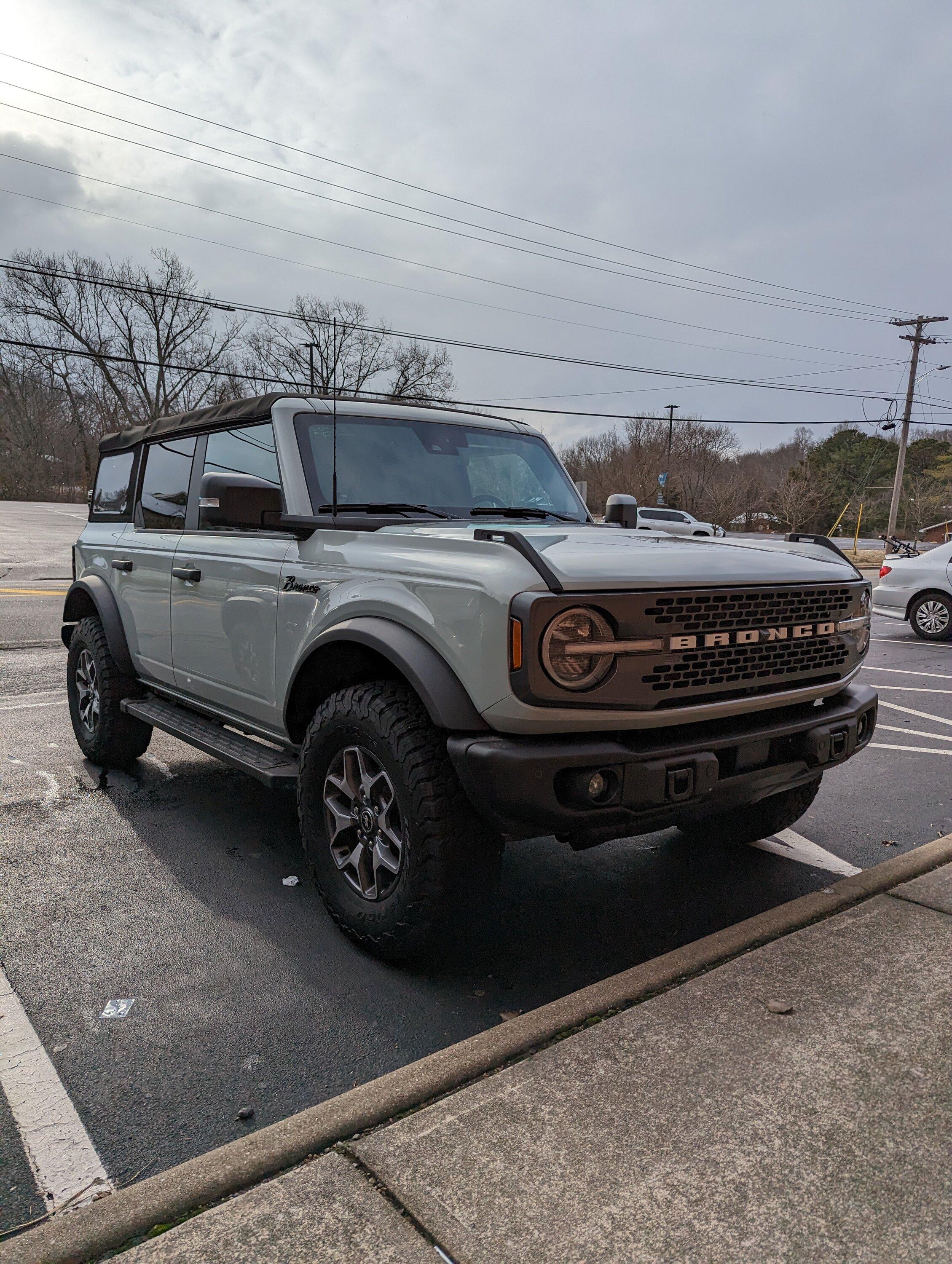 Ford Bronco Show 33's some love picture thread PXL_20230114_150149701