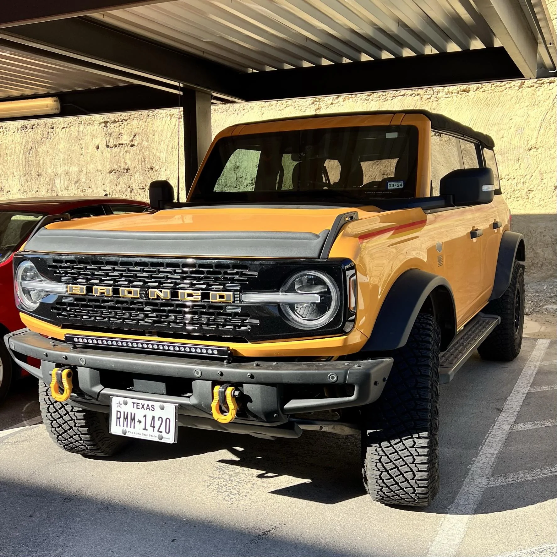 Ford Bronco M&R 30" Light Bar Installed on Mod Bumper IMG_3197