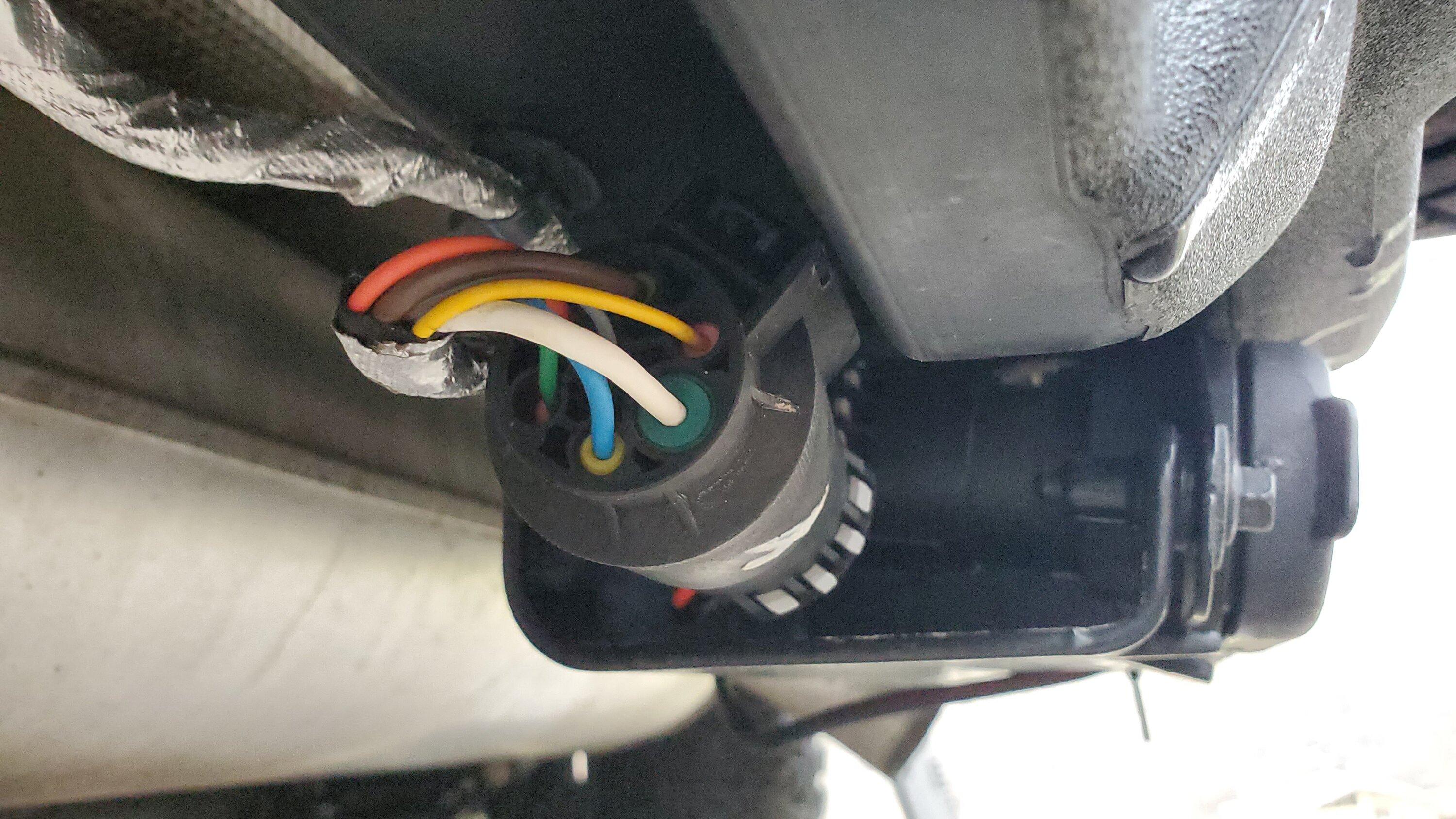 Ford Bronco Dual LED Light Reverse Kit w/Diode Dynamics Lights | TRAILER CONNECTION 20230120_114123