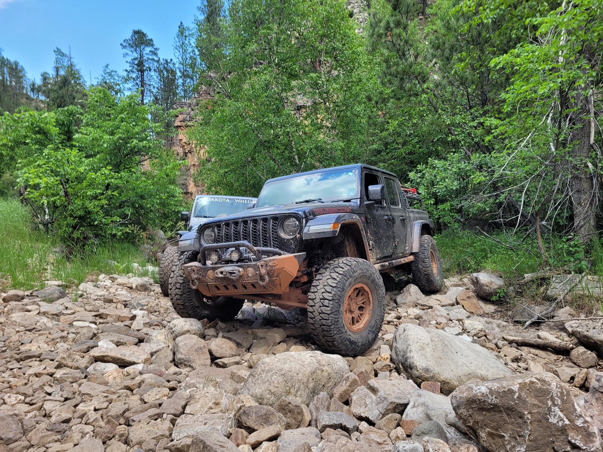 Ford Bronco Yeti-X Build Bat BH1.JPEG