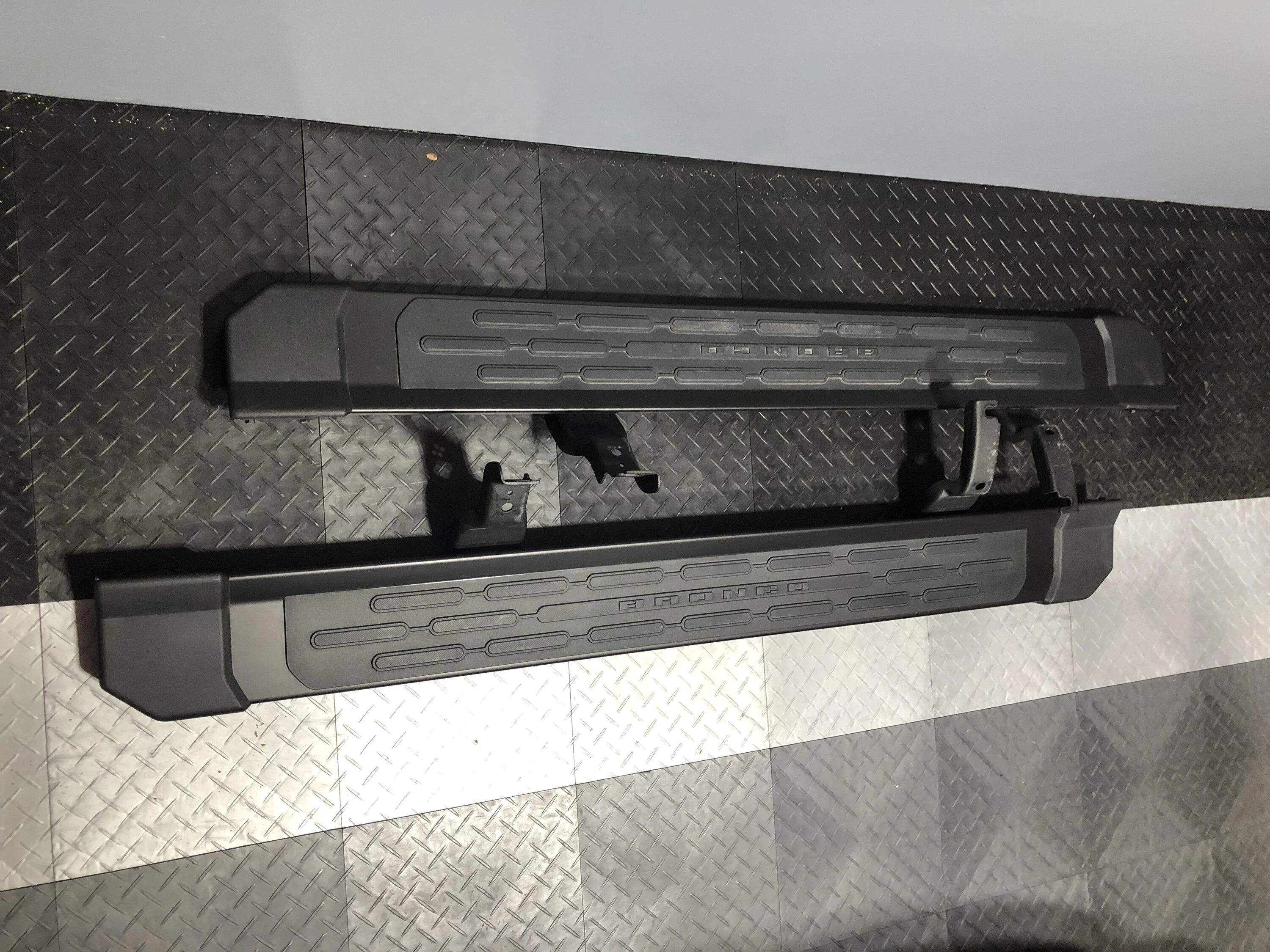 Ford Bronco WTB - 2dr OEM steps F94753AB-AFA9-491C-BE62-C5EA78A8DCCB