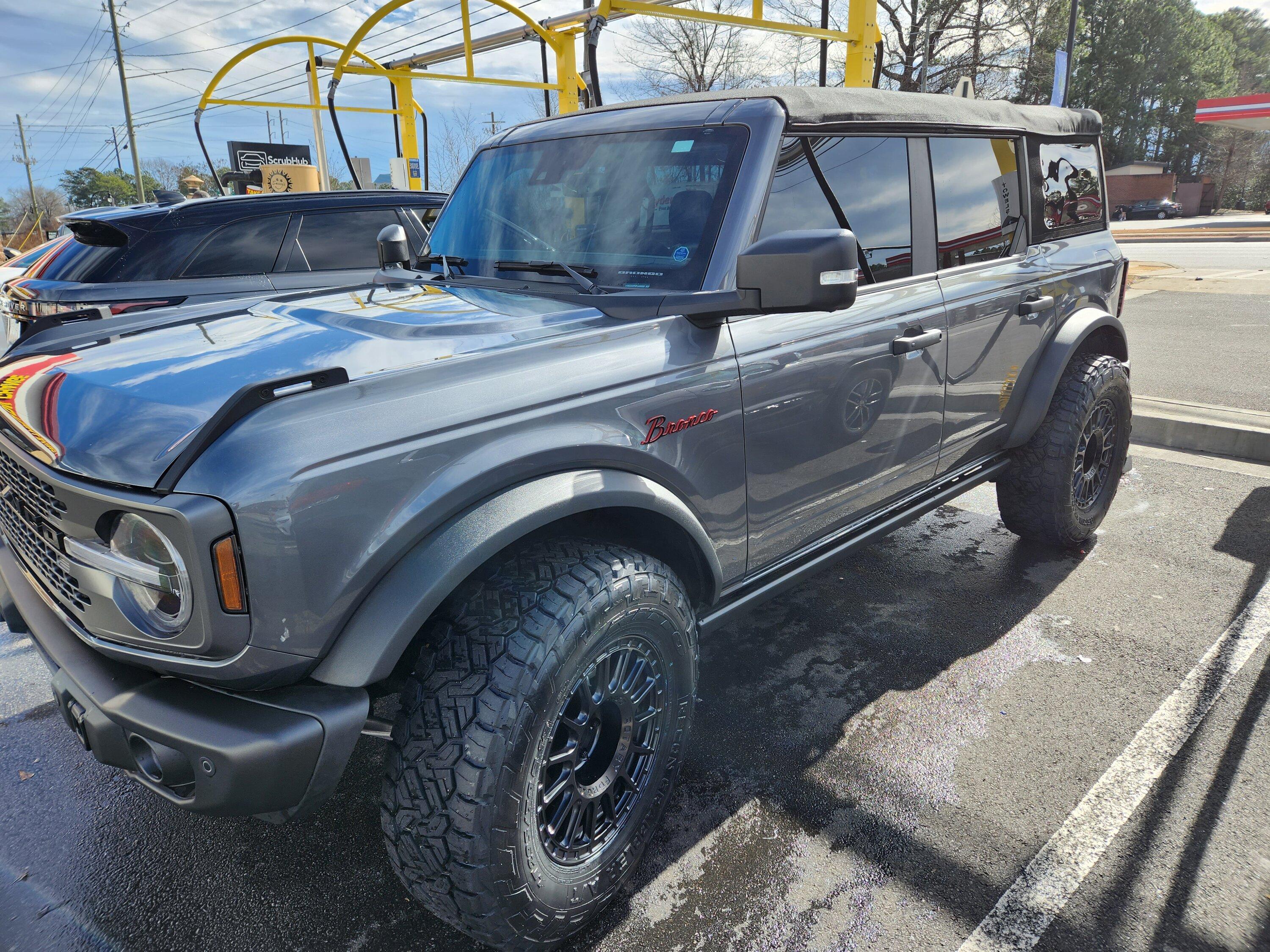 Ford Bronco SHADOW BLACK Bronco Club 20230121_122939