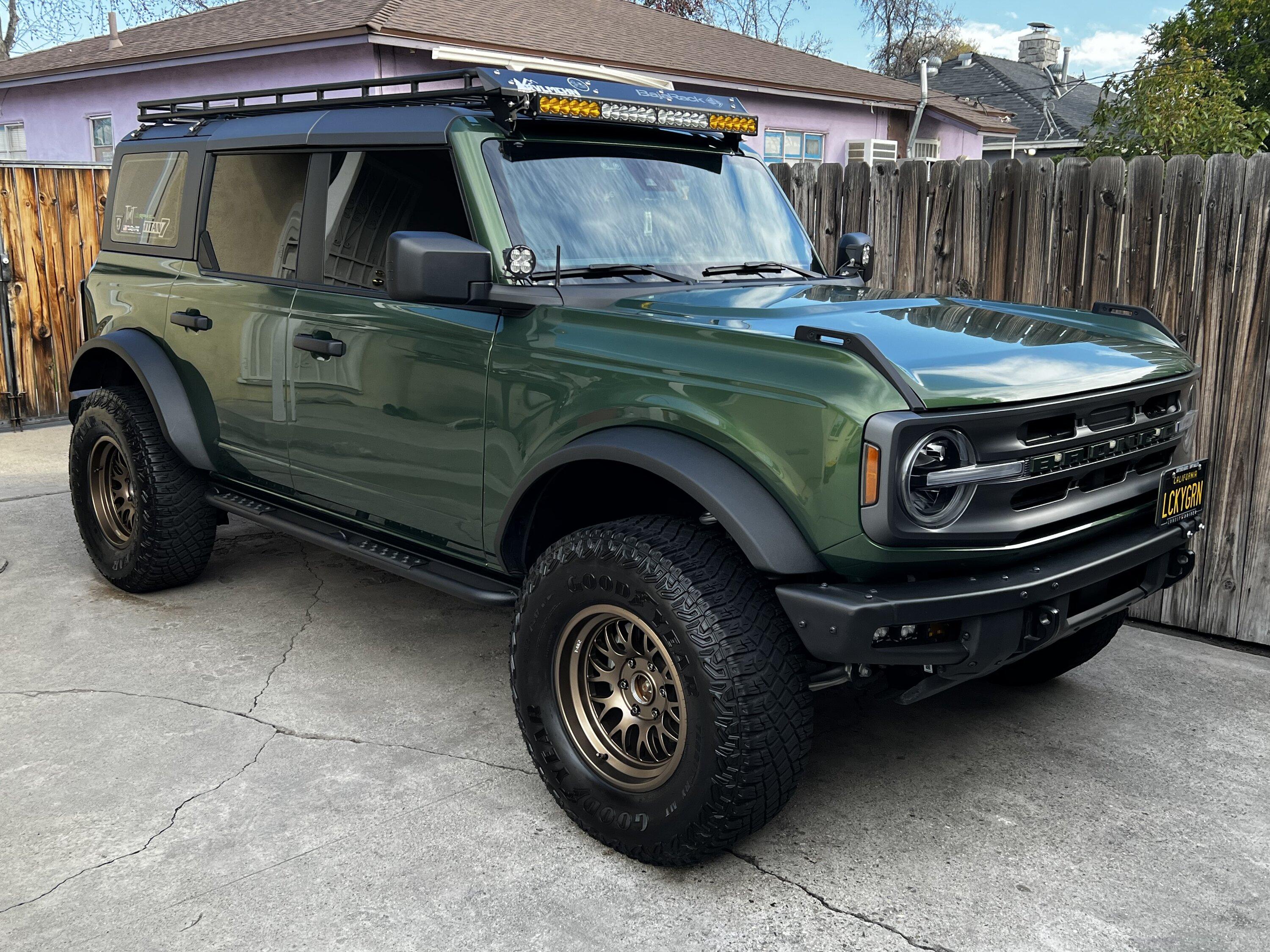 Ford Bronco ERUPTION GREEN Bronco Club B3431306-7451-4FCB-9B8C-5A0110BAE3D4