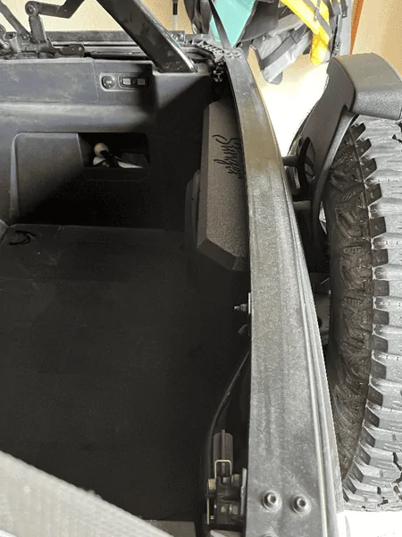 Ford Bronco DIY - Awesome Bronco base sound system upgrade with subwoofer for under $1,500  without losing space! 1674428449905
