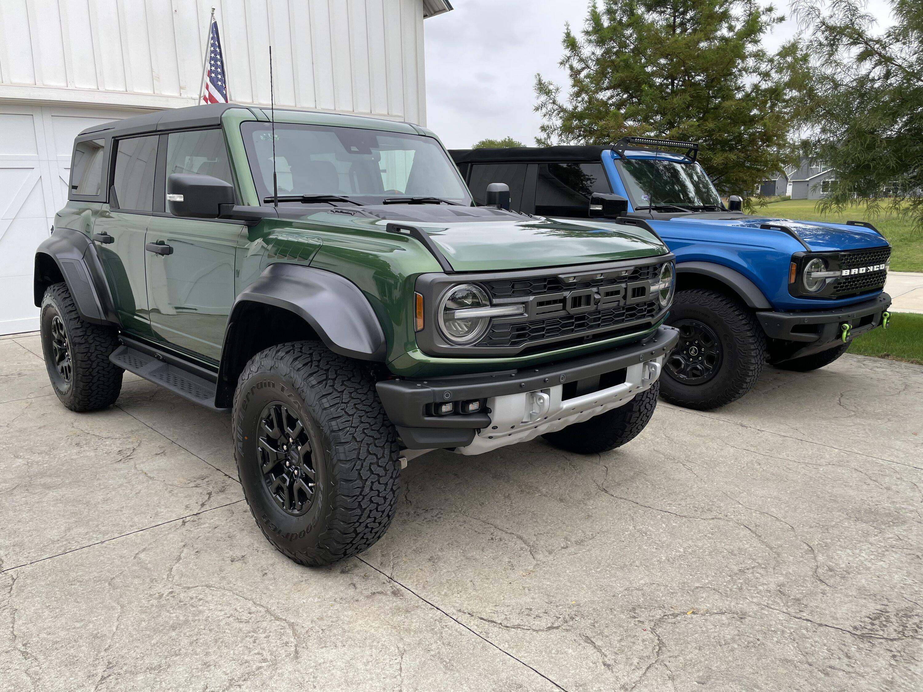 Ford Bronco Can't decide between Eruption Green and Velocity Blue!!! 2345F385-5287-4FE7-9E88-9F7842D9AB37