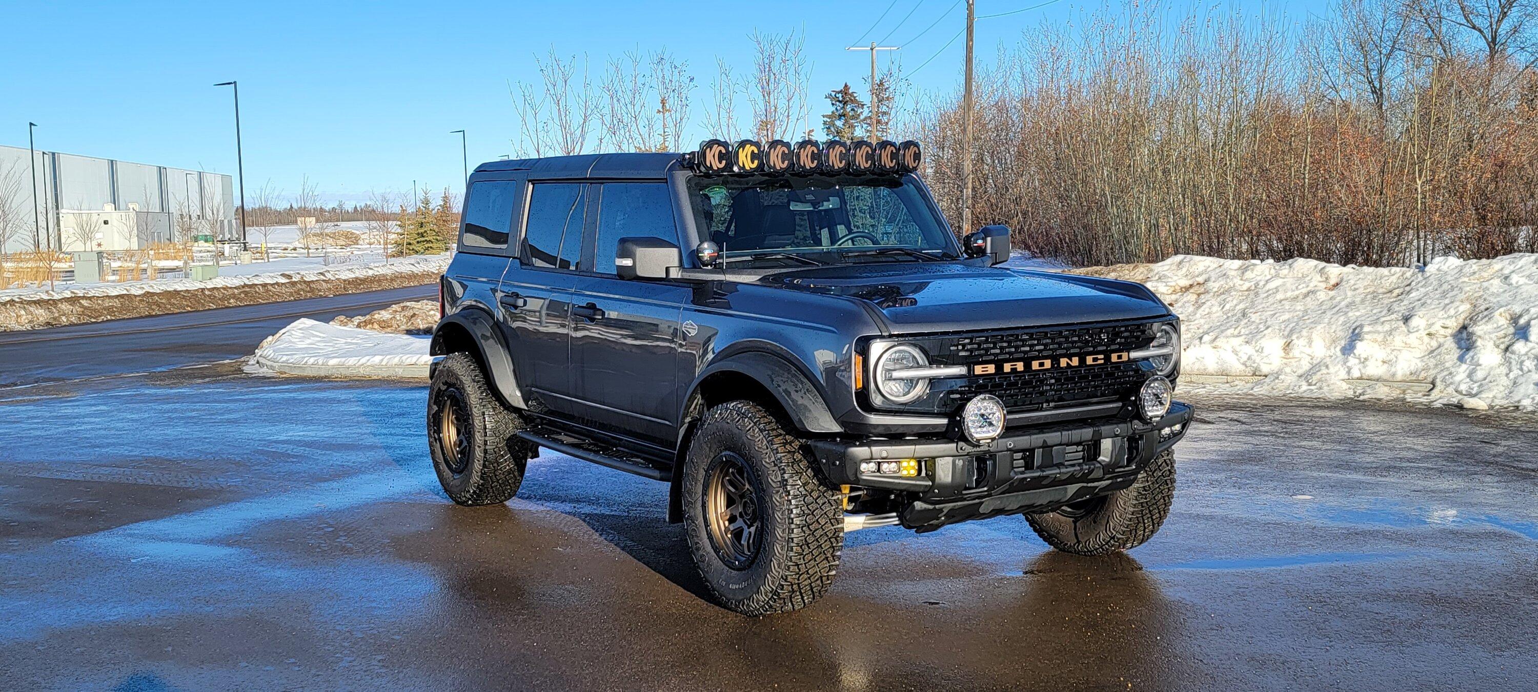Ford Bronco CARBONIZED GRAY Bronco Club 20230122_113801