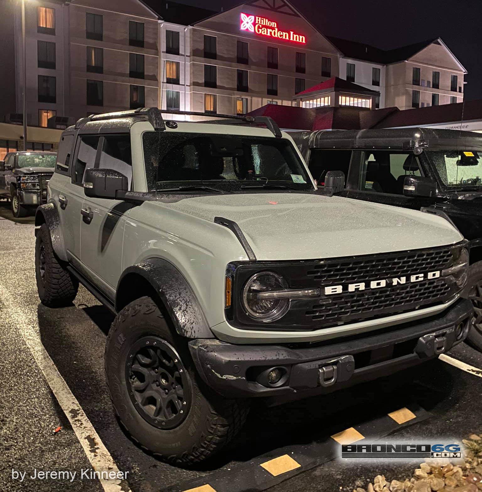 Ford Bronco SuperCel East - More Jerry Cans Color Paint Samples 2021 Bronco Badlands Sasquatch Cactus Gray 118286310_2699625920286772_3748969195224342265_o