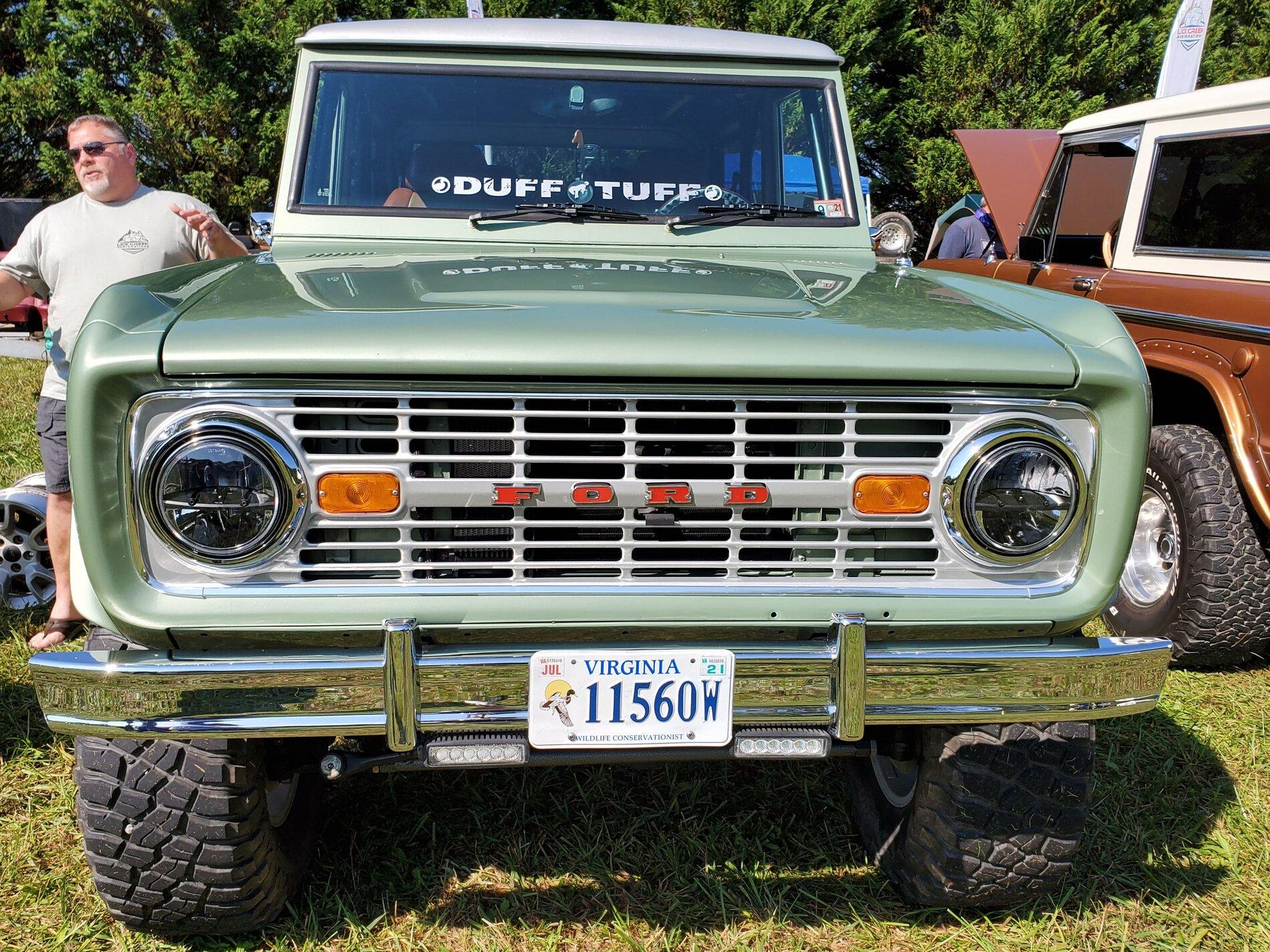 Ford Bronco The Classics On Display at SuperCel East 20201007_113547