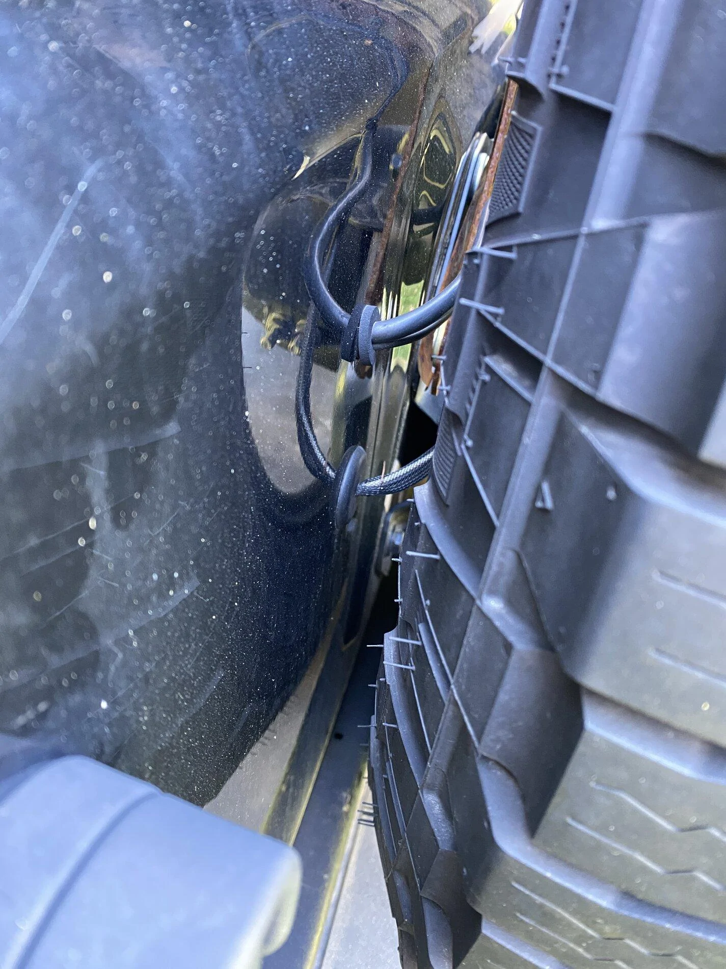 Ford Bronco Tailgate wire FAIL (Edit - or maybe not?) IMG_7649