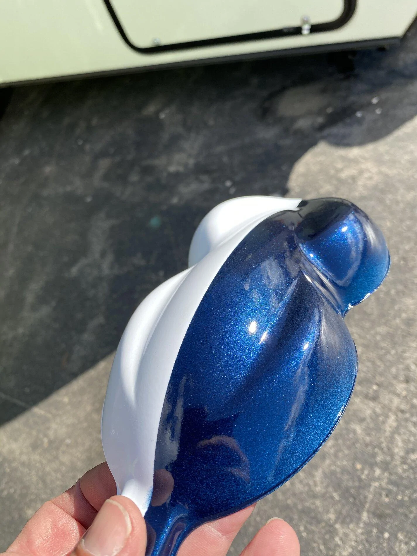 Ford Bronco Antimatter blue with white combo 8765F586-A9B1-4060-AE0C-4D468D962898