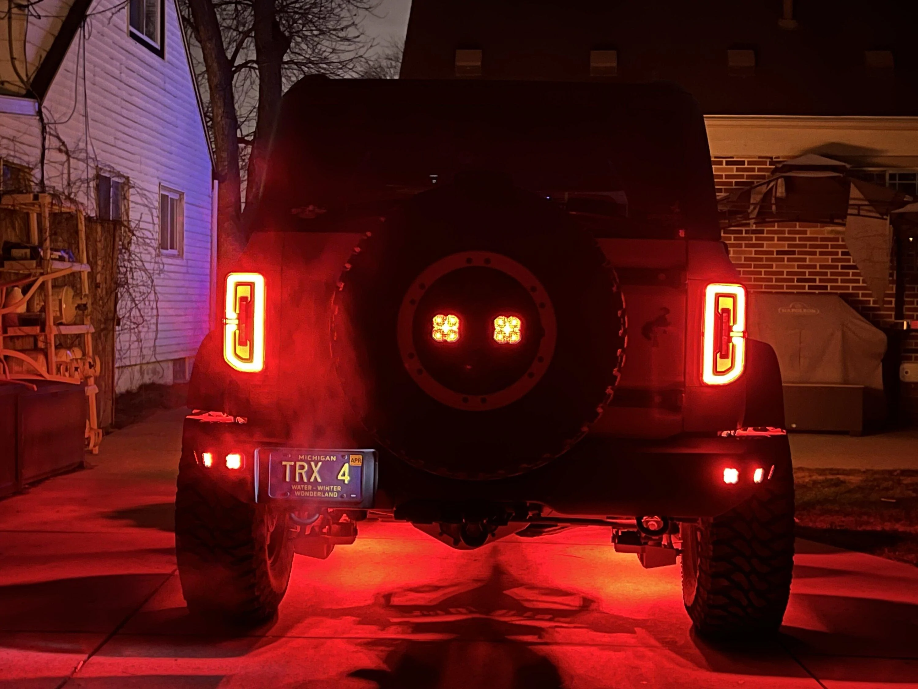 Ford Bronco Reverse lights (cube) location ideas C9785B6A-252E-4D14-9DD3-81D03EC5688E