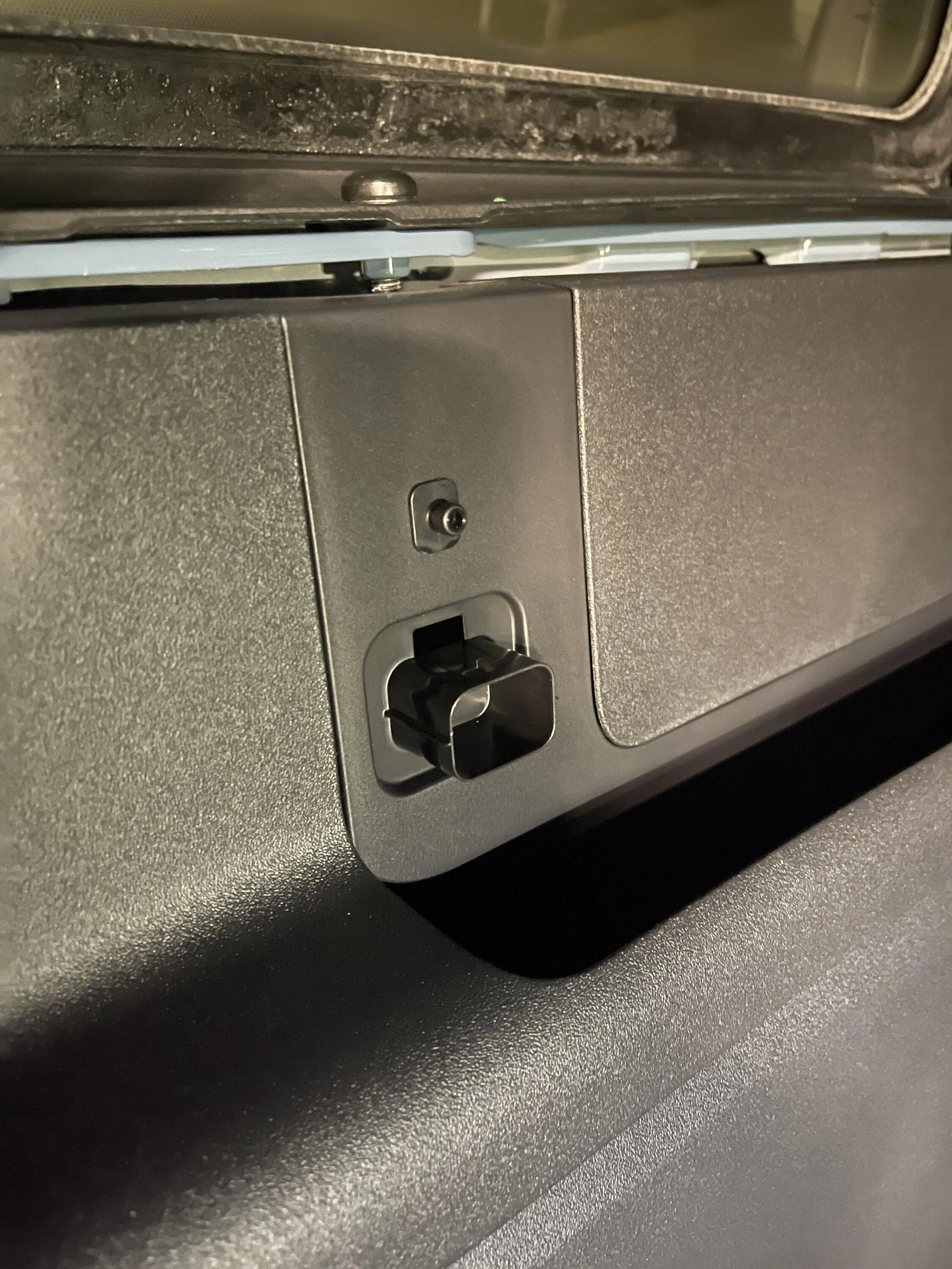 Ford Bronco Anyone know what this is for? 231E7F20-3ED2-4D81-AA4A-AD110F84E880