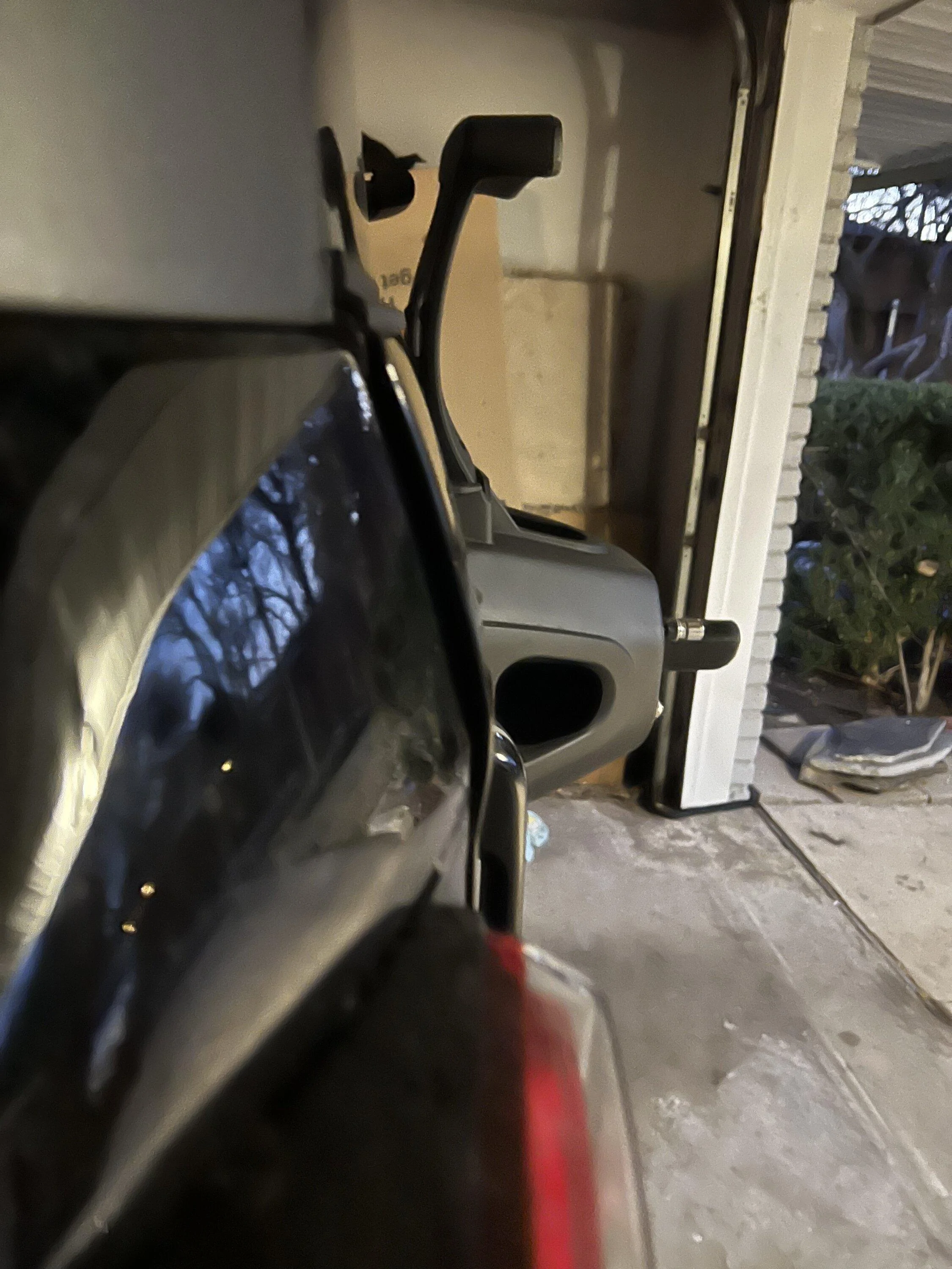 Ford Bronco Does this look right to you? (Cargo area/tailgate) 680ECD4D-771E-4A78-AA67-A6BC4BCDACDF