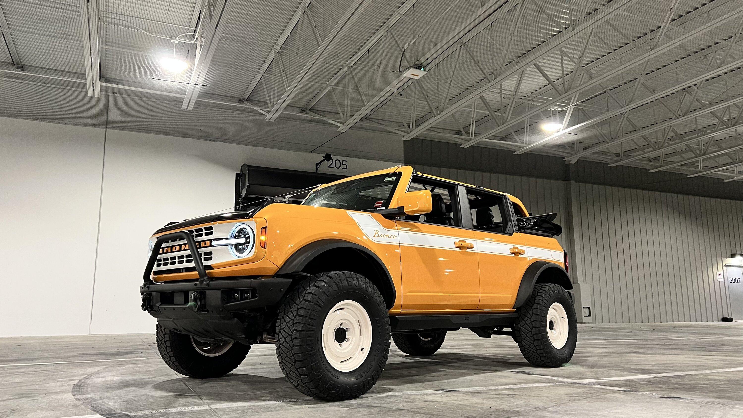 Ford Bronco HERITAGE EDITION Bronco Club F0461CA4-AFF8-411F-8A90-FD6CAA853793