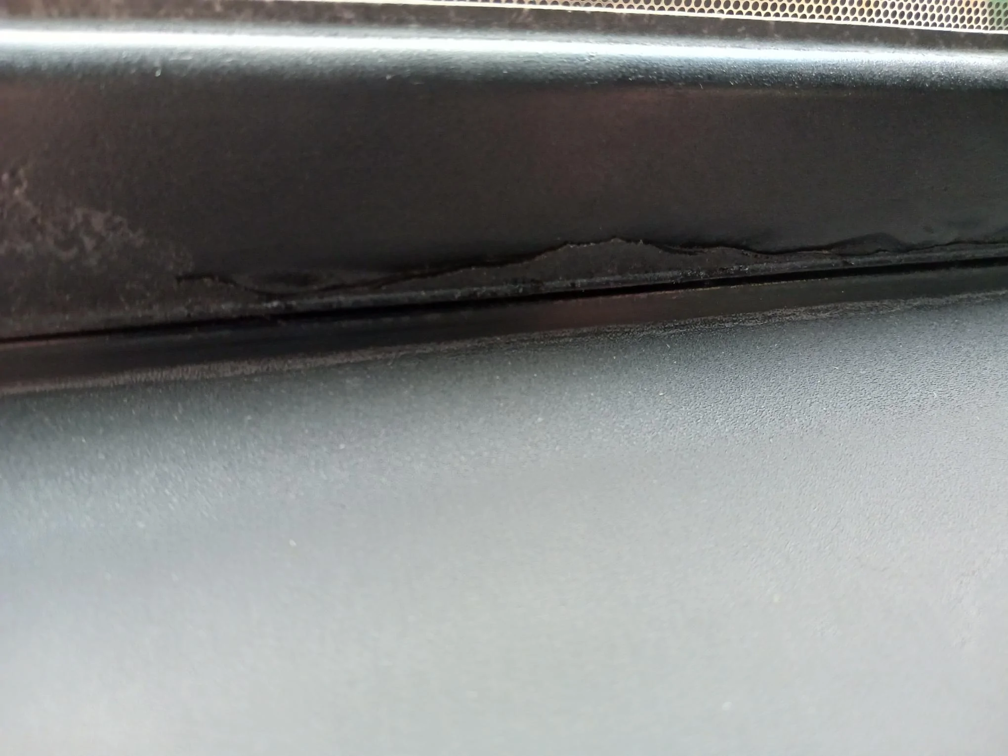 Ford Bronco UPDATE/ Ford IS Warranting MIC top v2 developing  hairline cracks bob 2