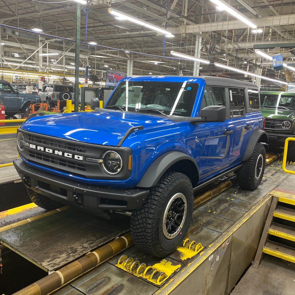 Ford Bronco 12/12/2022 build week with spreadsheet image-bronco