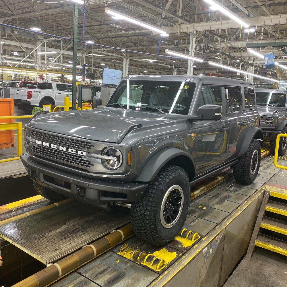 Ford Bronco 12/19/2022 build week group image