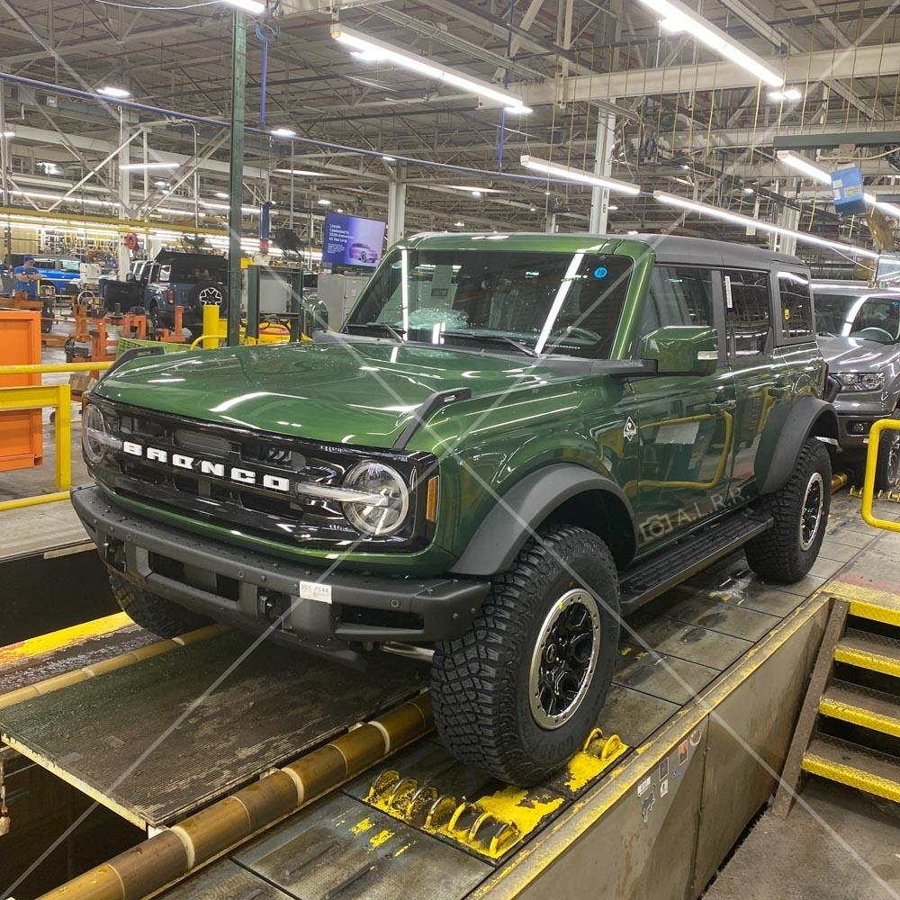 Ford Bronco 12/12/2022 build week with spreadsheet LogoLicious_20230126_142456