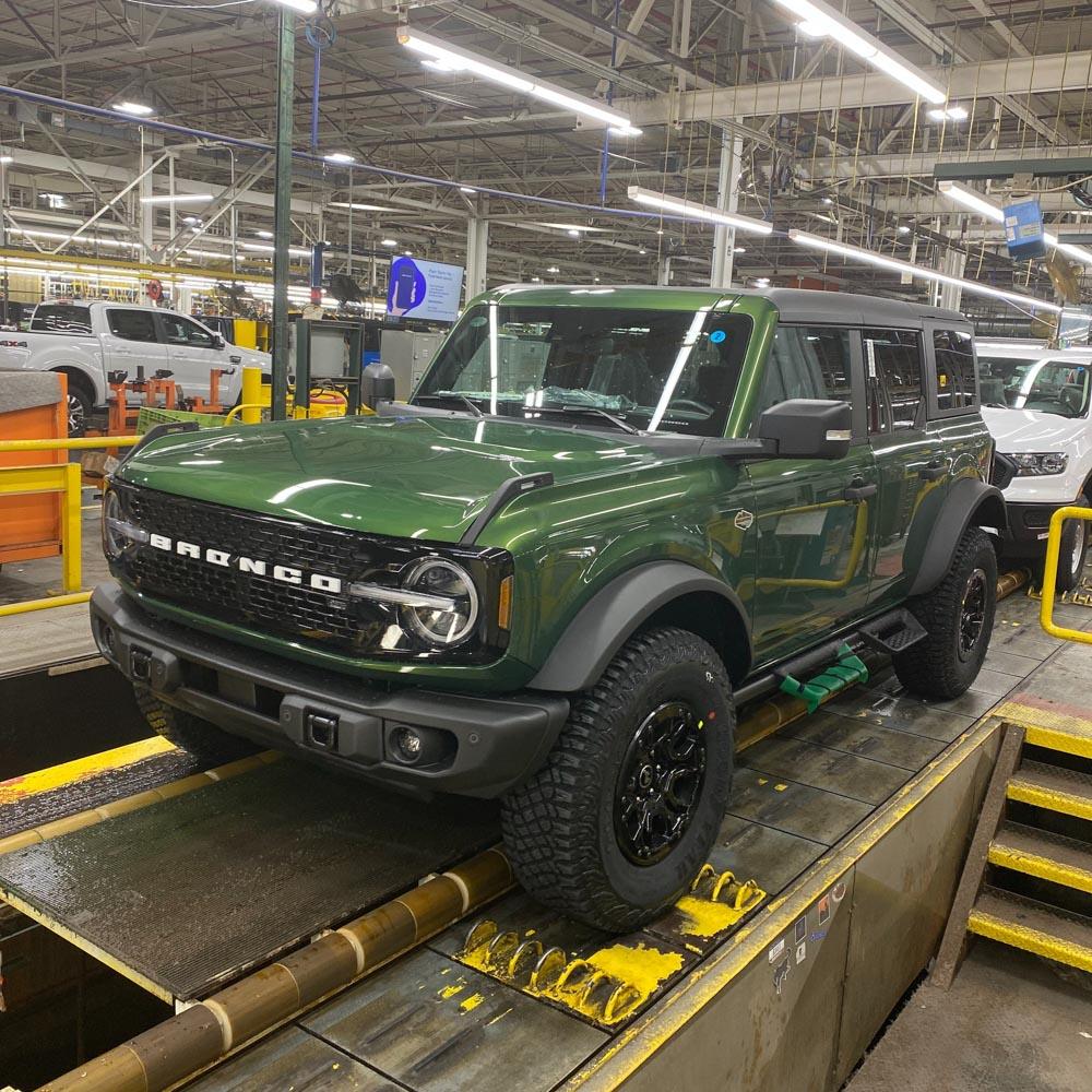 Ford Bronco 11/28/2022 Build Week image