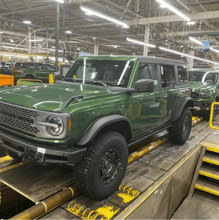 Ford Bronco 12/19/2022 build week group 1674866963129