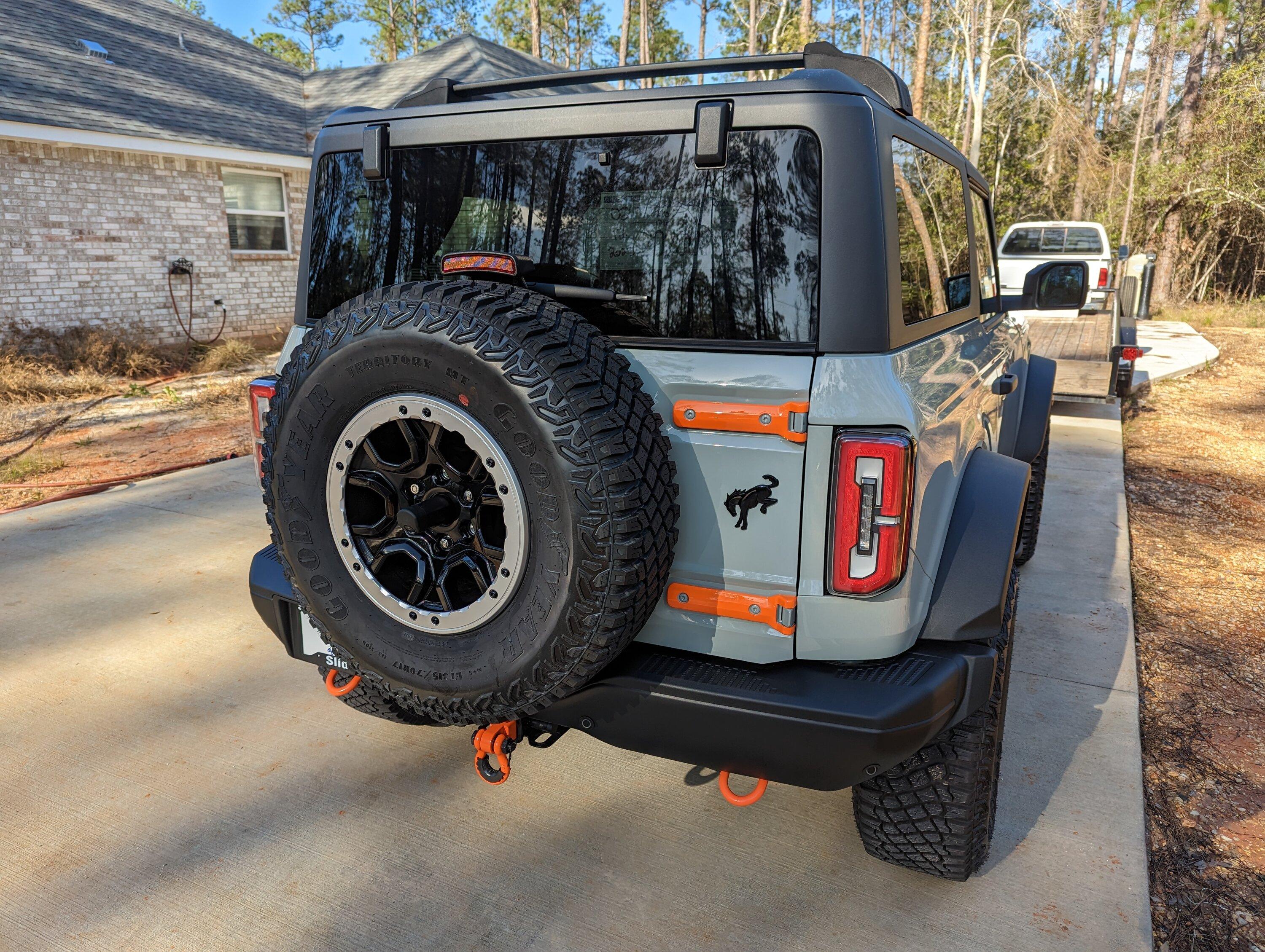 Ford Bronco CACTUS GRAY Bronco Club PXL_20221229_201655429