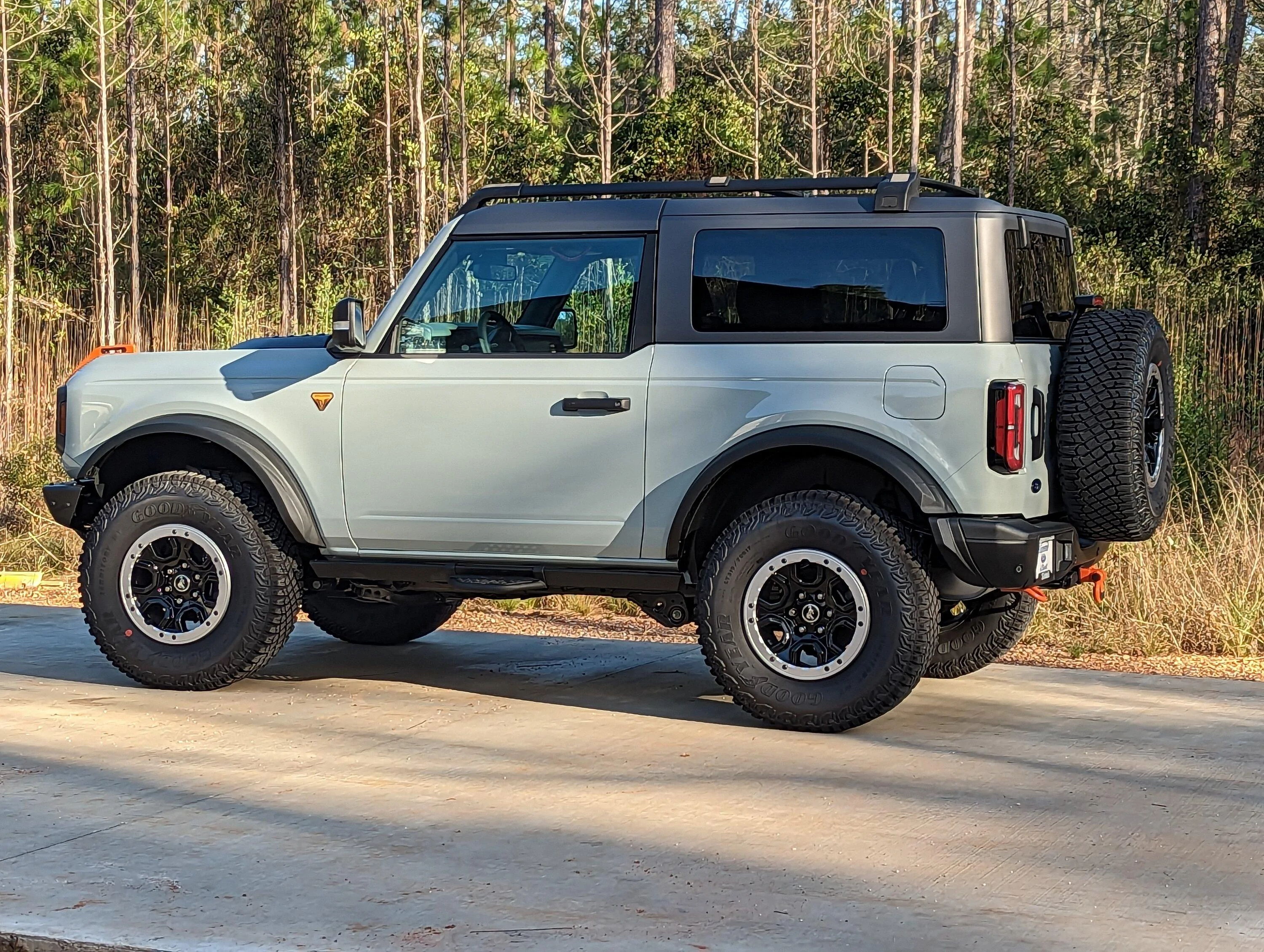 Ford Bronco CACTUS GRAY Bronco Club PXL_20221229_210647485
