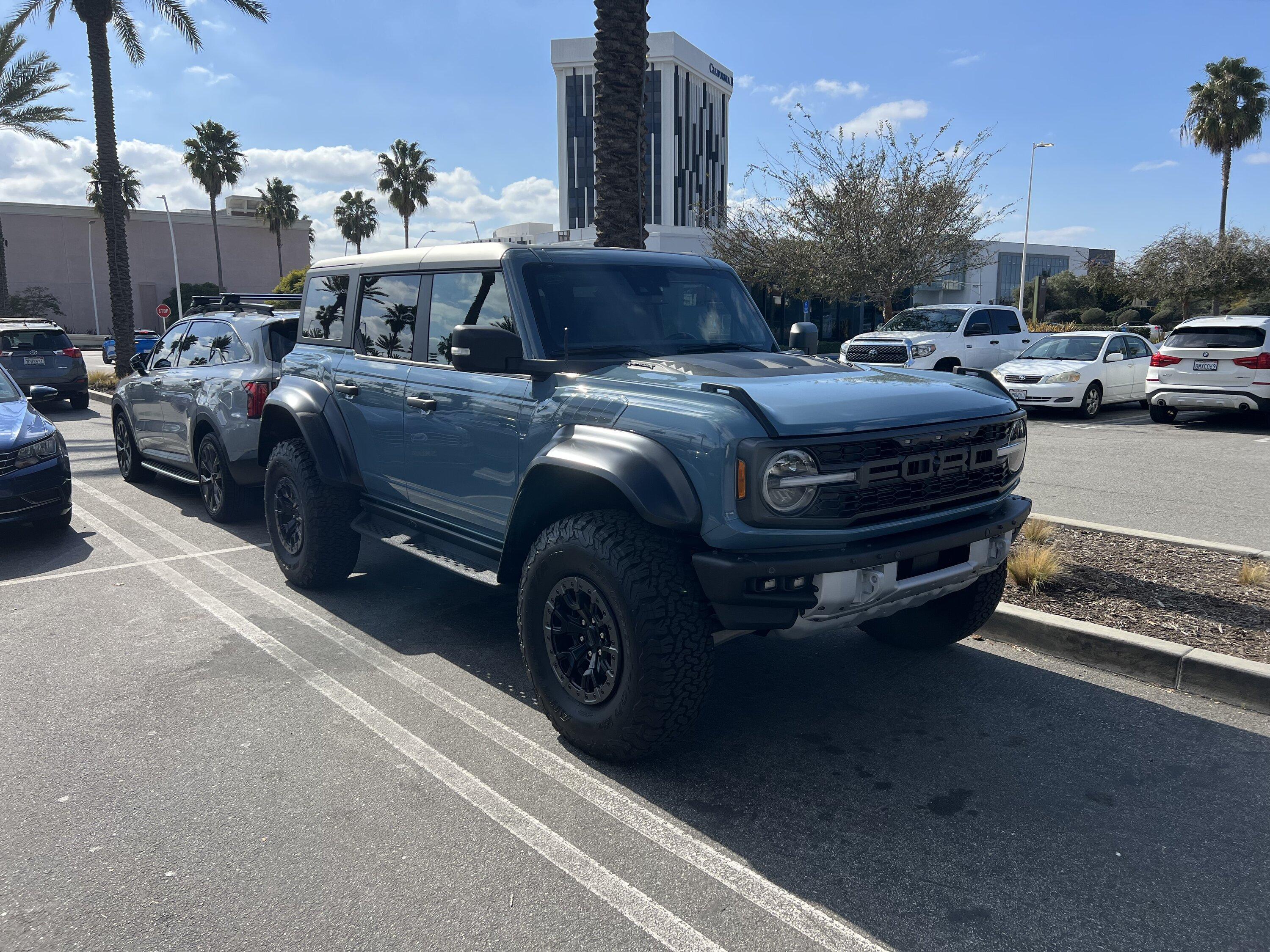 Ford Bronco RAPTOR SPOTTED IN SOCAL 8148A503-248A-4092-95F2-1D095AE1B872