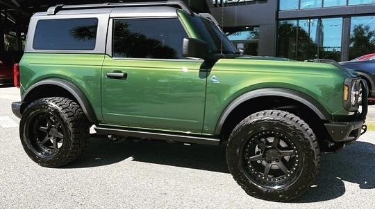 Ford Bronco ERUPTION GREEN Bronco Club 899E551B-0EFC-4E30-BB04-15C37A6588C0