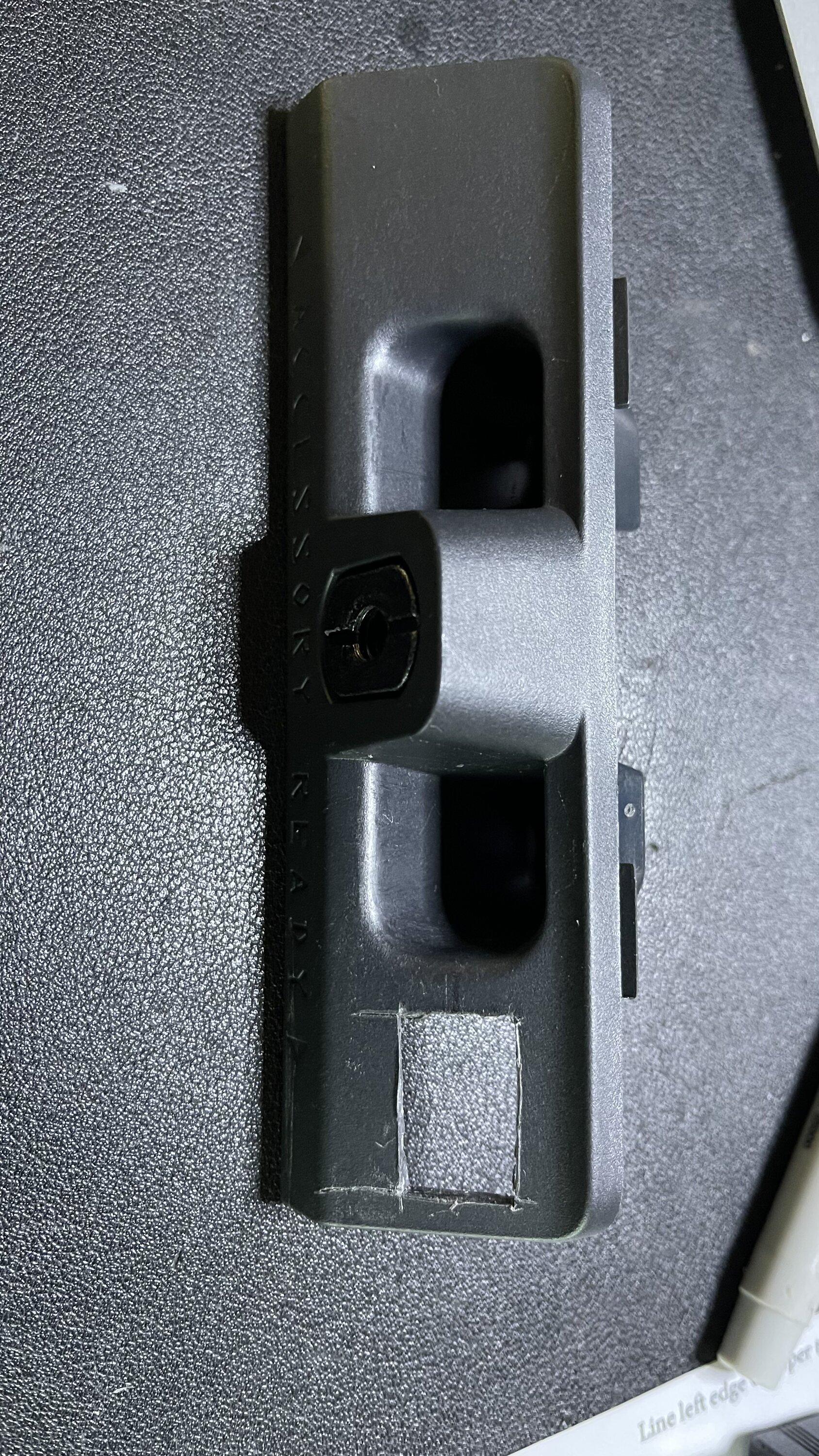 Ford Bronco Installing USB plug on the top of the dash, like the Lux package -- DIY install how-to & photos EFB449E8-99DC-4AAE-B506-80F941A60405