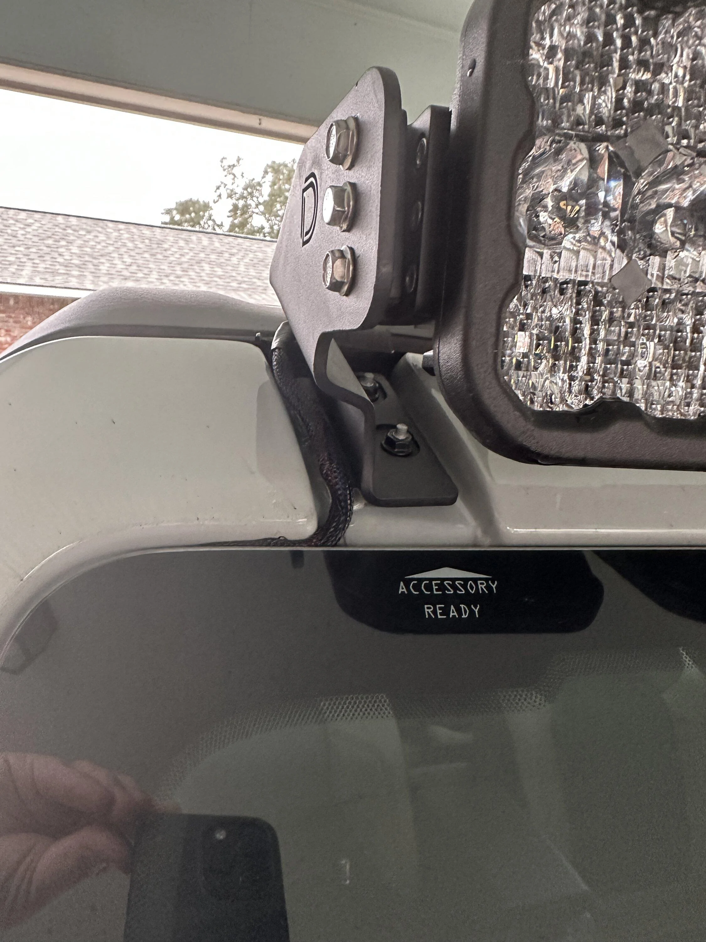 Ford Bronco Some install notes on the Diode Dynamic Cross-link light bar IMG_2740