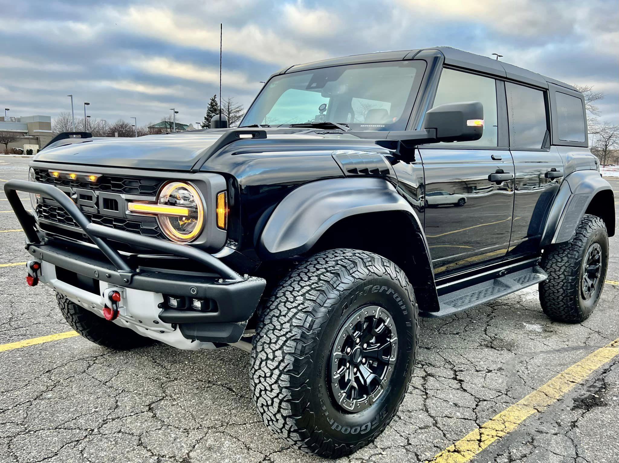 Ford Bronco SHADOW BLACK Bronco RAPTOR Photos Thread 326545633_690212792617862_8368244677341824558_n