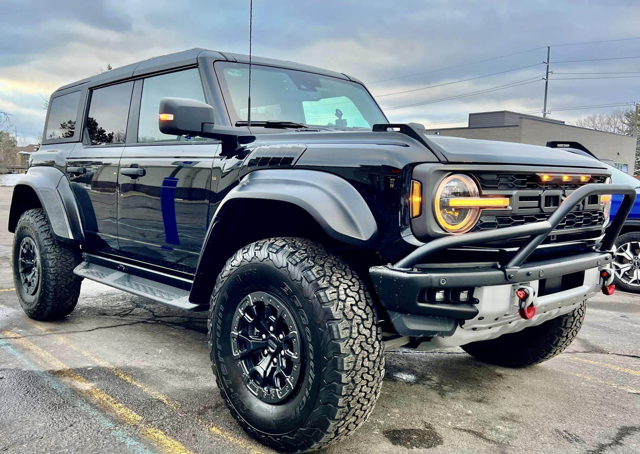 Ford Bronco SHADOW BLACK Bronco RAPTOR Photos Thread 326671540_494307572777077_4258777221946393815_n