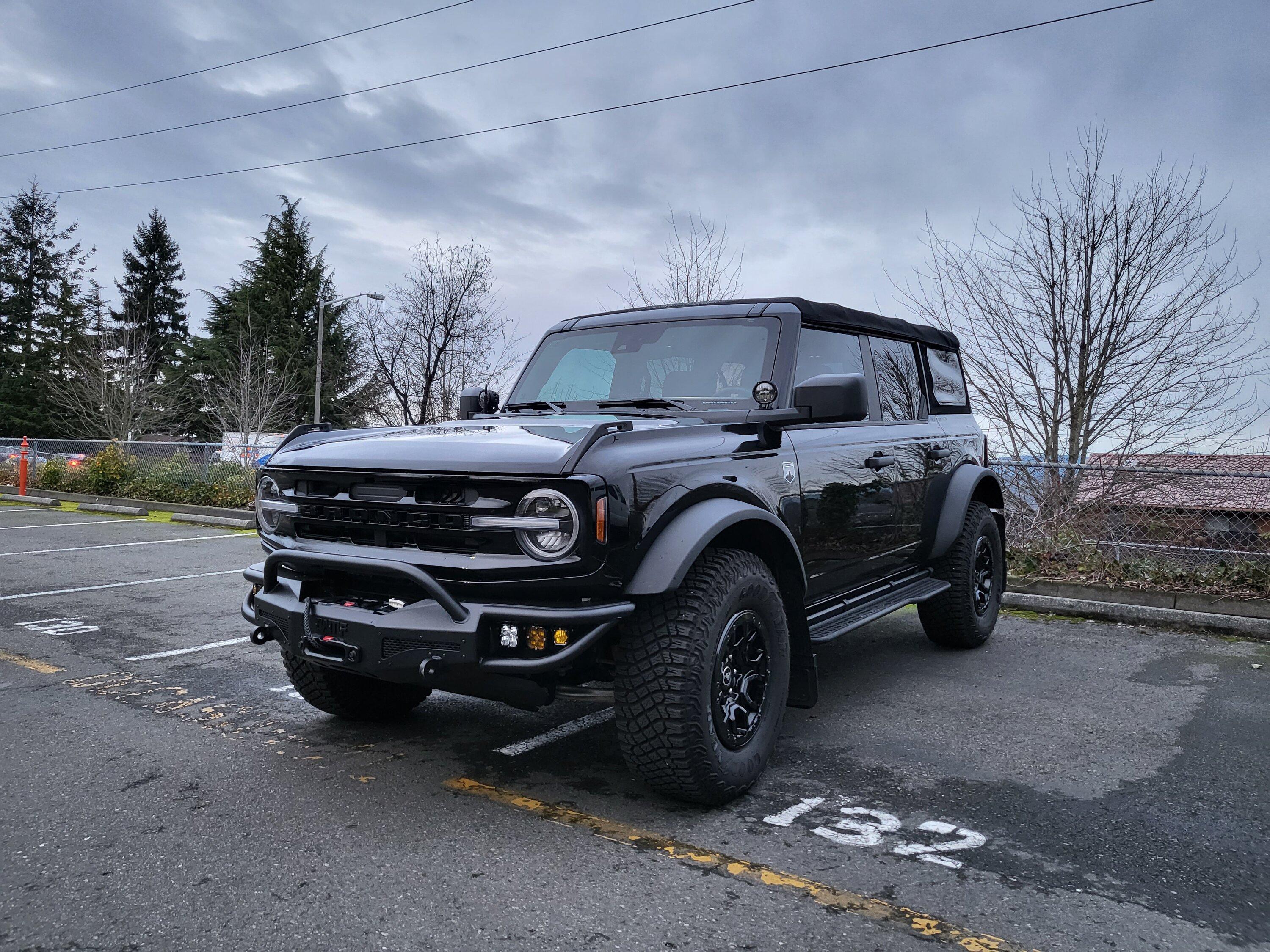 Ford Bronco BAMF Hybrid Bumper Installed 20230131_165411