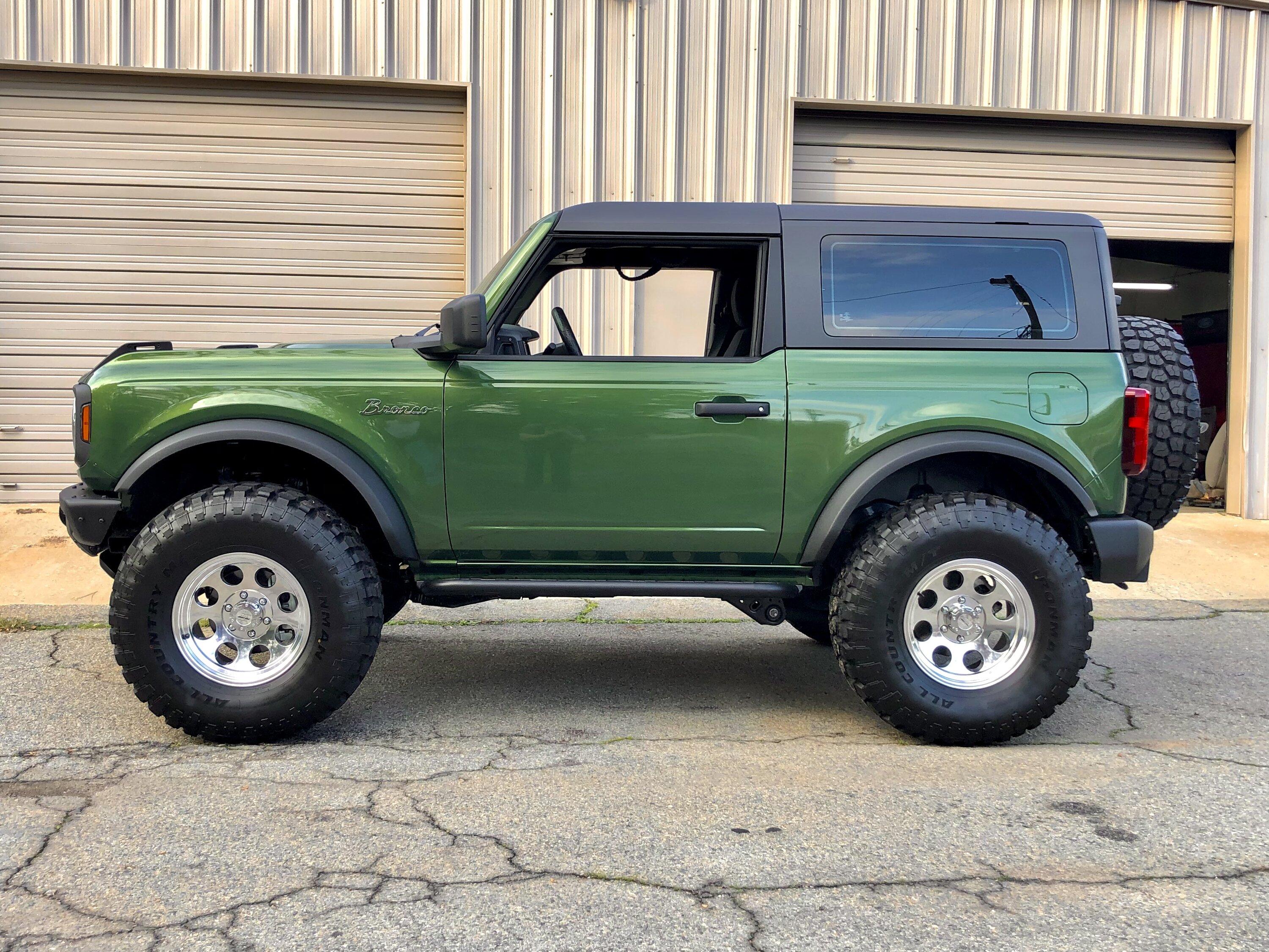 Ford Bronco Retro themed 2Door Eruption Green basequatch progress 02FD376B-299F-403B-BCF5-92718EEB3C8D